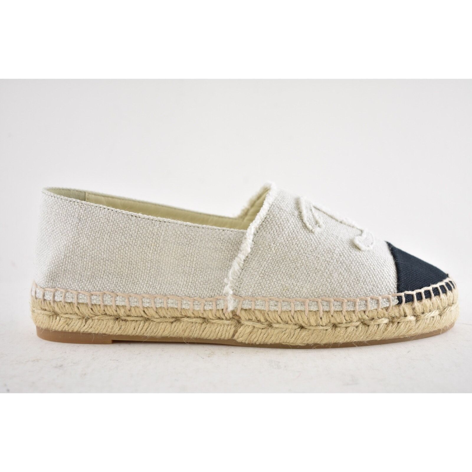Chanel Chanel REV Beige Black Linen Canvas CC Logo Double Sole Size US 7 / IT 37 - 2 Thumbnail
