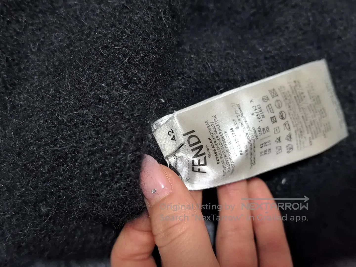 Fendi fendi black sweater with yellow collar. Size US M / EU 48-50 / 2 - 5 Thumbnail