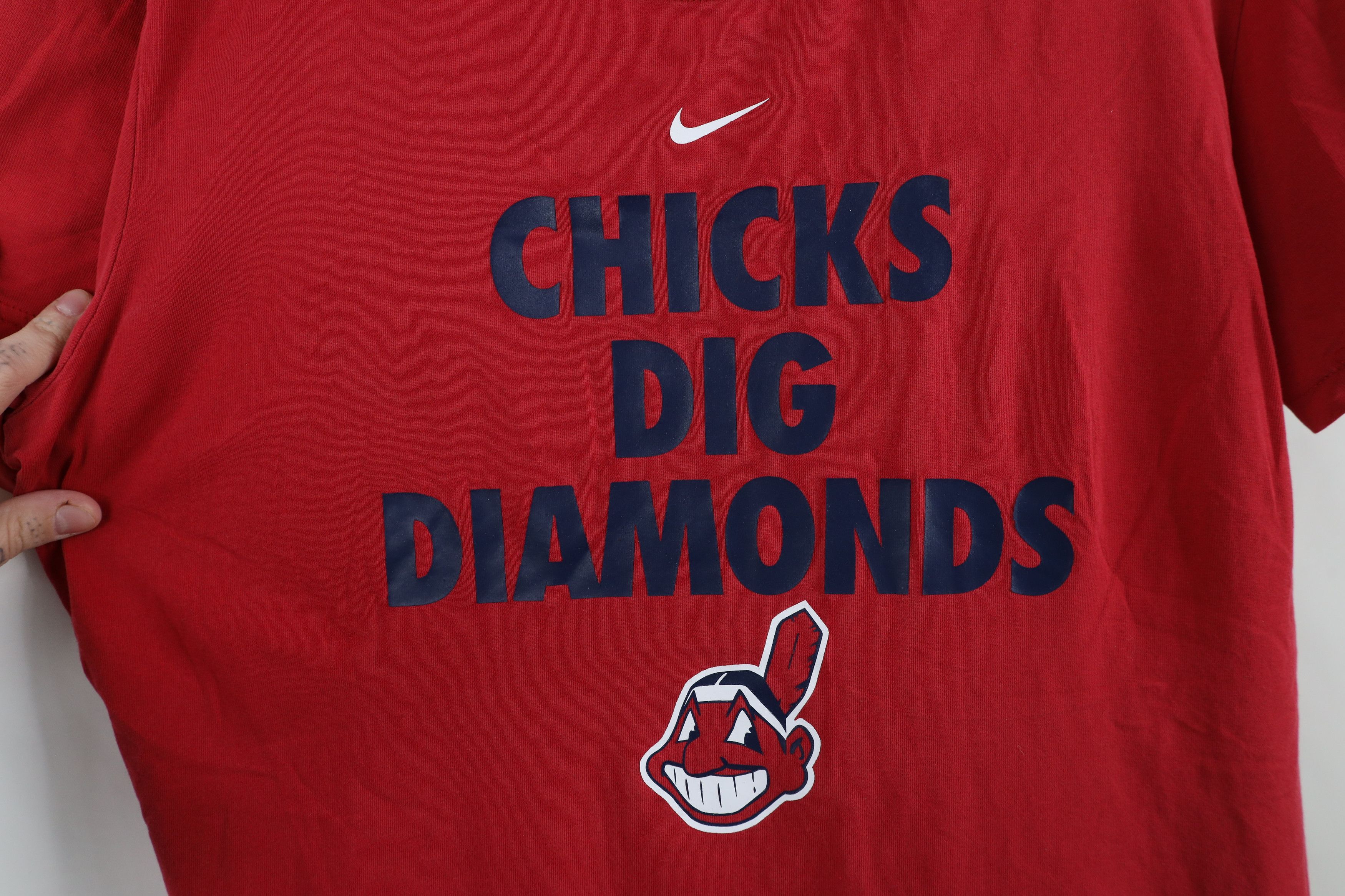 Nike × Vintage Vintage Nike Chicks Dig Diamonds Cleveland Indians T-Shirt Size XL / US 12-14 / IT 48-50 - 4 Thumbnail