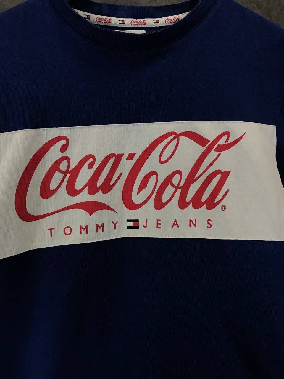 Tommy Hilfiger Tommy Hilfiger x Coca Cola designer big logo tee Size US S / EU 44-46 / 1 - 3 Thumbnail