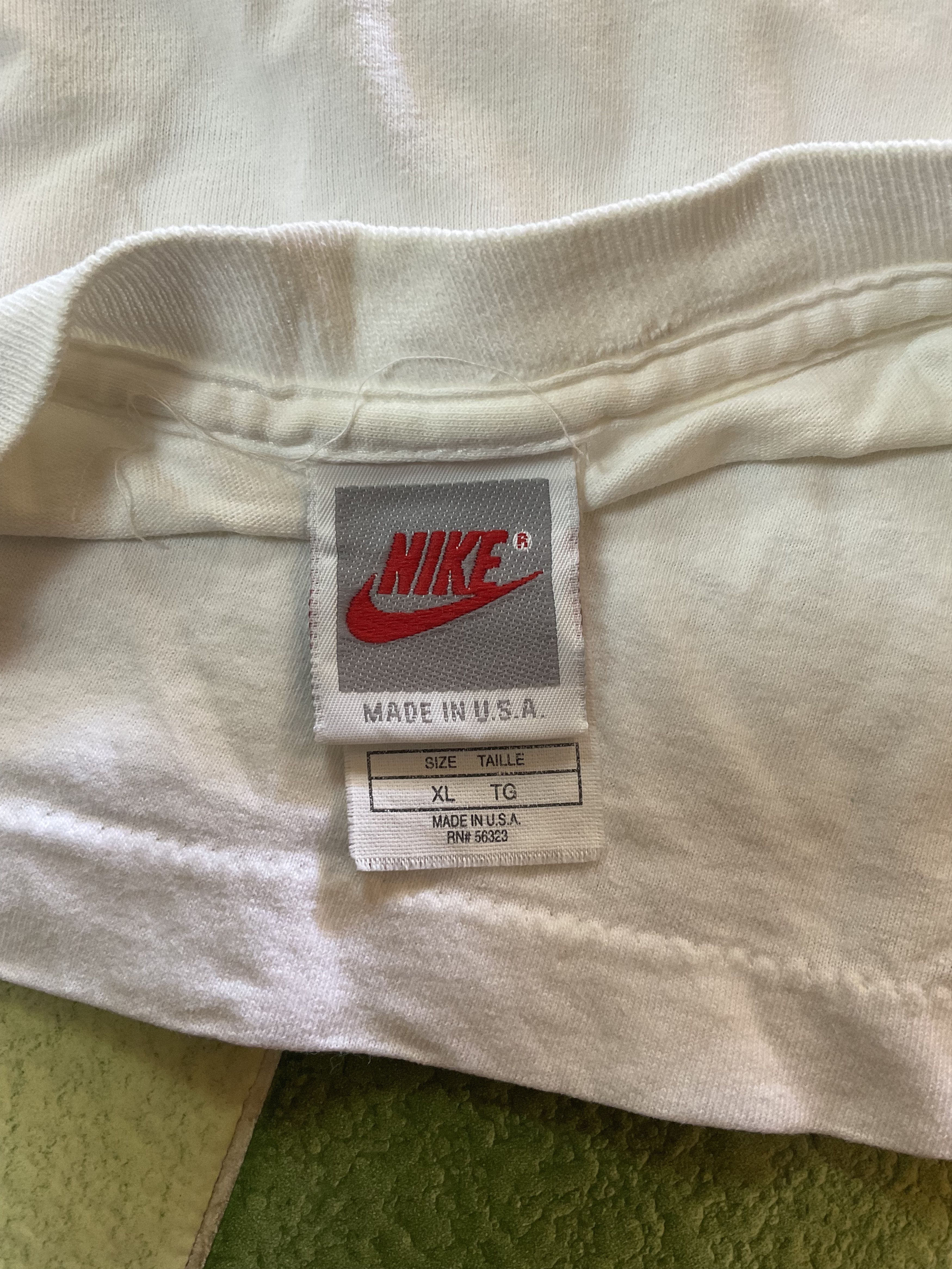 NBA Vintage 90s NIKE 23 Michael Jordan Tshirt NBA Basketball Size US M / EU 48-50 / 2 - 4 Thumbnail