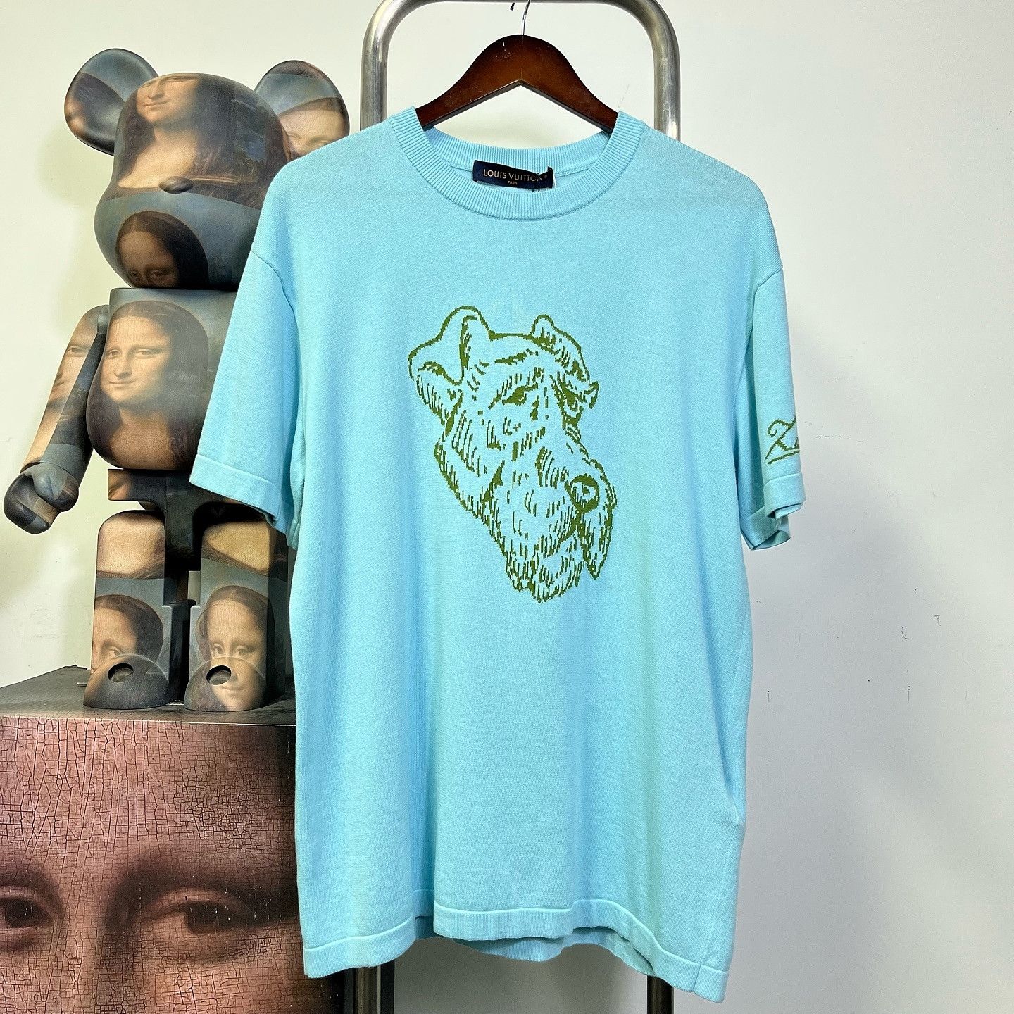 Louis Vuitton Louis Vuitton Graphic Print T-Shirt Size M Size US M / EU 48-50 / 2 - 1 Thumbnail