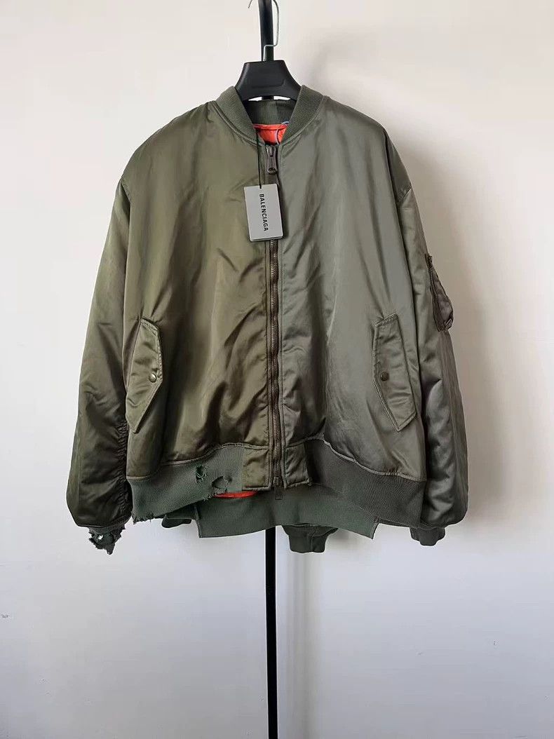 Balenciaga Balenciaga Two-Sleeve Colorblock Bomber Jacket - dmc Size US S / EU 44-46 / 1 - 1 Thumbnail