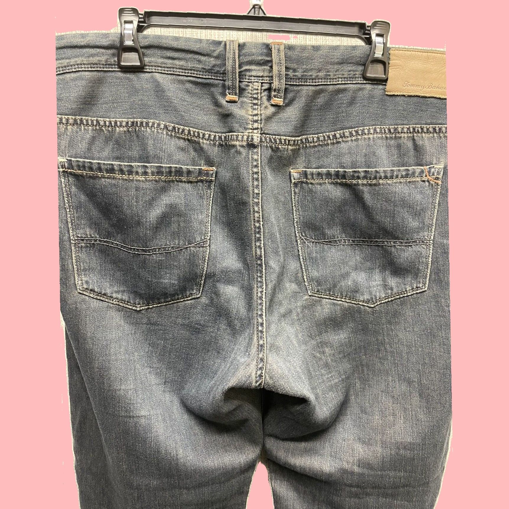 Tommy Bahama Luxurious Soft Touch Cotton Blend Fabric Tommy Bahama Classic Fit Jeans for Men in Size 38 Waist 32 Inseam Size US 38 / EU 54 - 5 Thumbnail