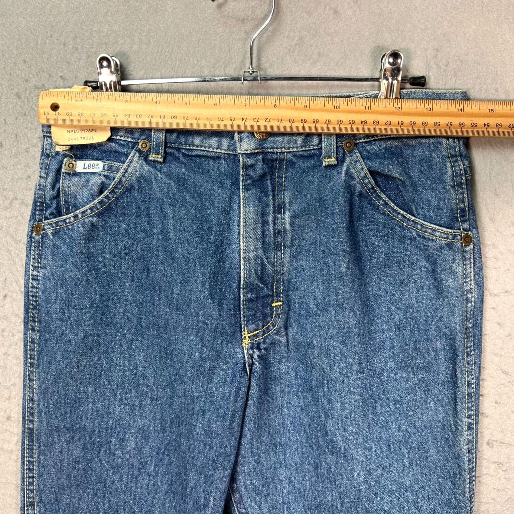 Lee VINTAGE Lee Storm Rider Jeans Mens 30x28 100% Cotton Denim Made In USA Blue Denim Straight 28 Inseam Mens Size 30 Regular Cotton Jeans Lee Shirt? Size US 30 / EU 46 - 6 Thumbnail