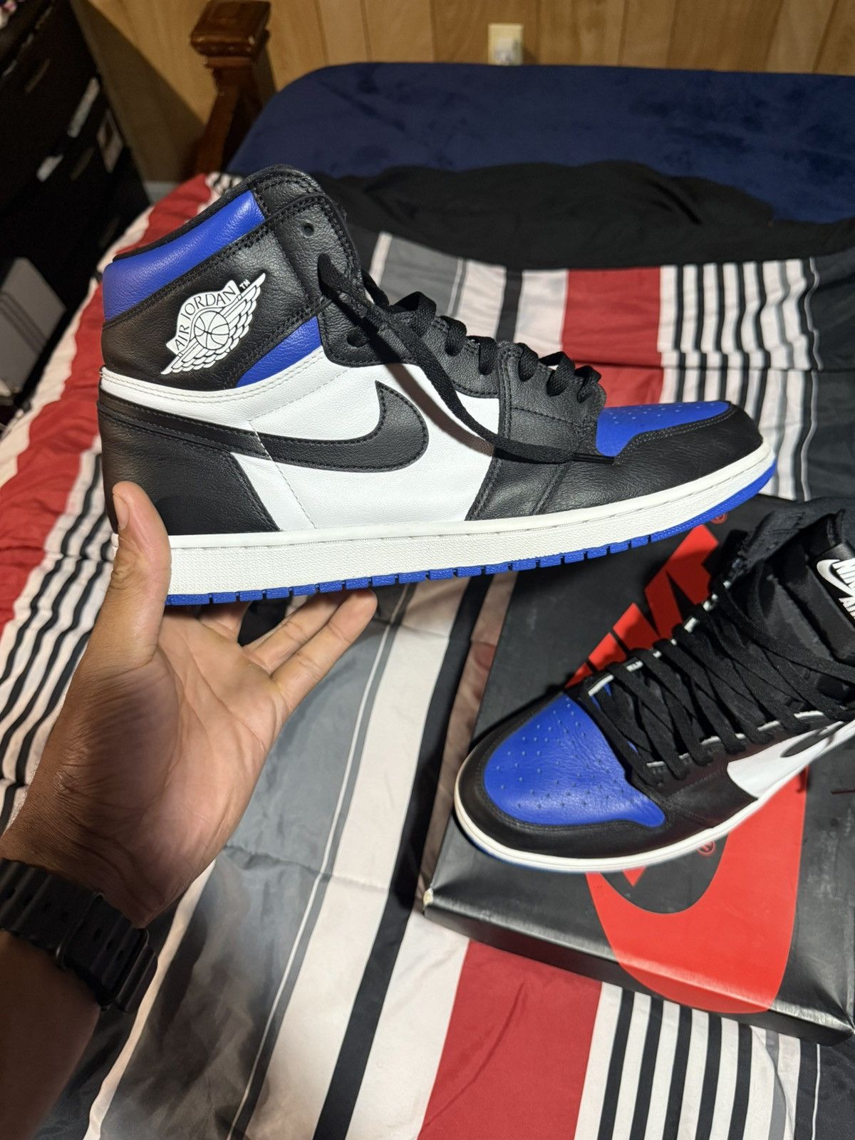 Jordan Brand Size 15 - Jordan 1 Retro High OG Royal Toe 2020 Size US 15 / EU 48 - 3 Thumbnail