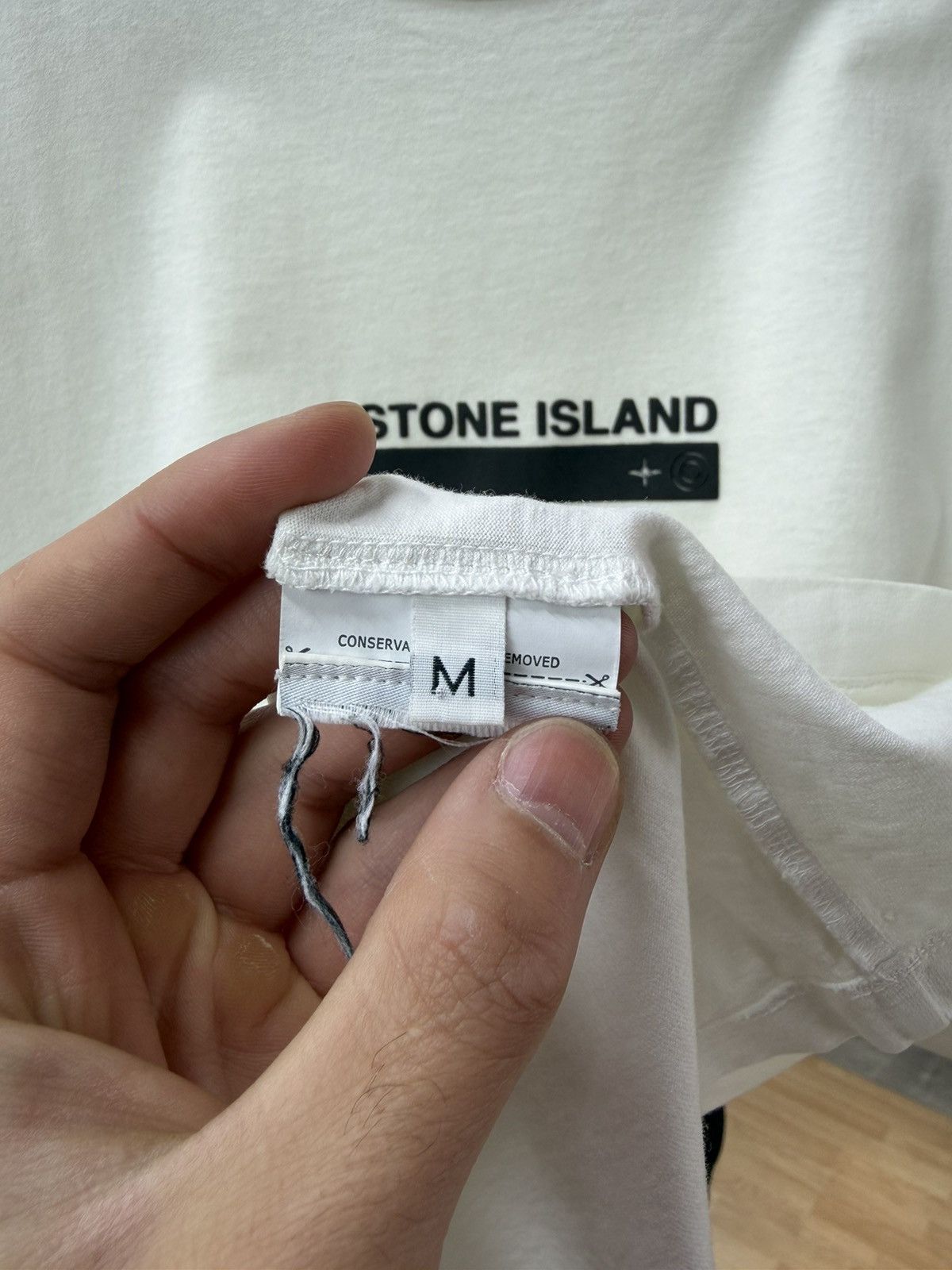 Stone Island Stone Island Logo T-Shirt White Minimal Graphic Tee Luxury Size US M / EU 48-50 / 2 - 15 Thumbnail