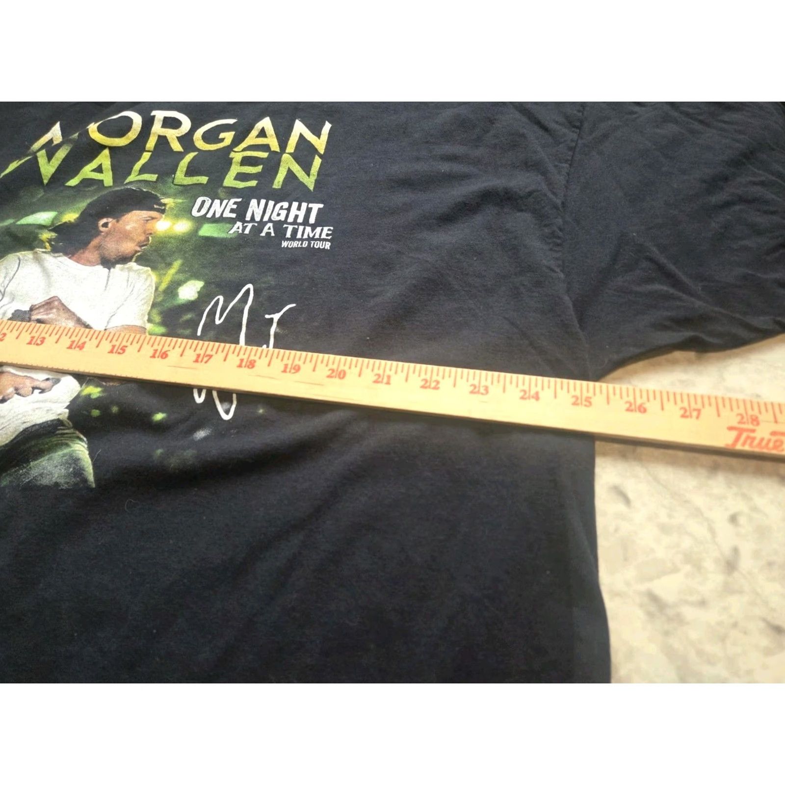 Vintage Morgan Wallen 2024 Concert T-Shirt Size XL/2XL One Night Tour Shirt Men Black Crew Neck Short Sleeve Cotton Gildan 5000 Vintage: No Size US XL / EU 56 / 4 - 7 Thumbnail