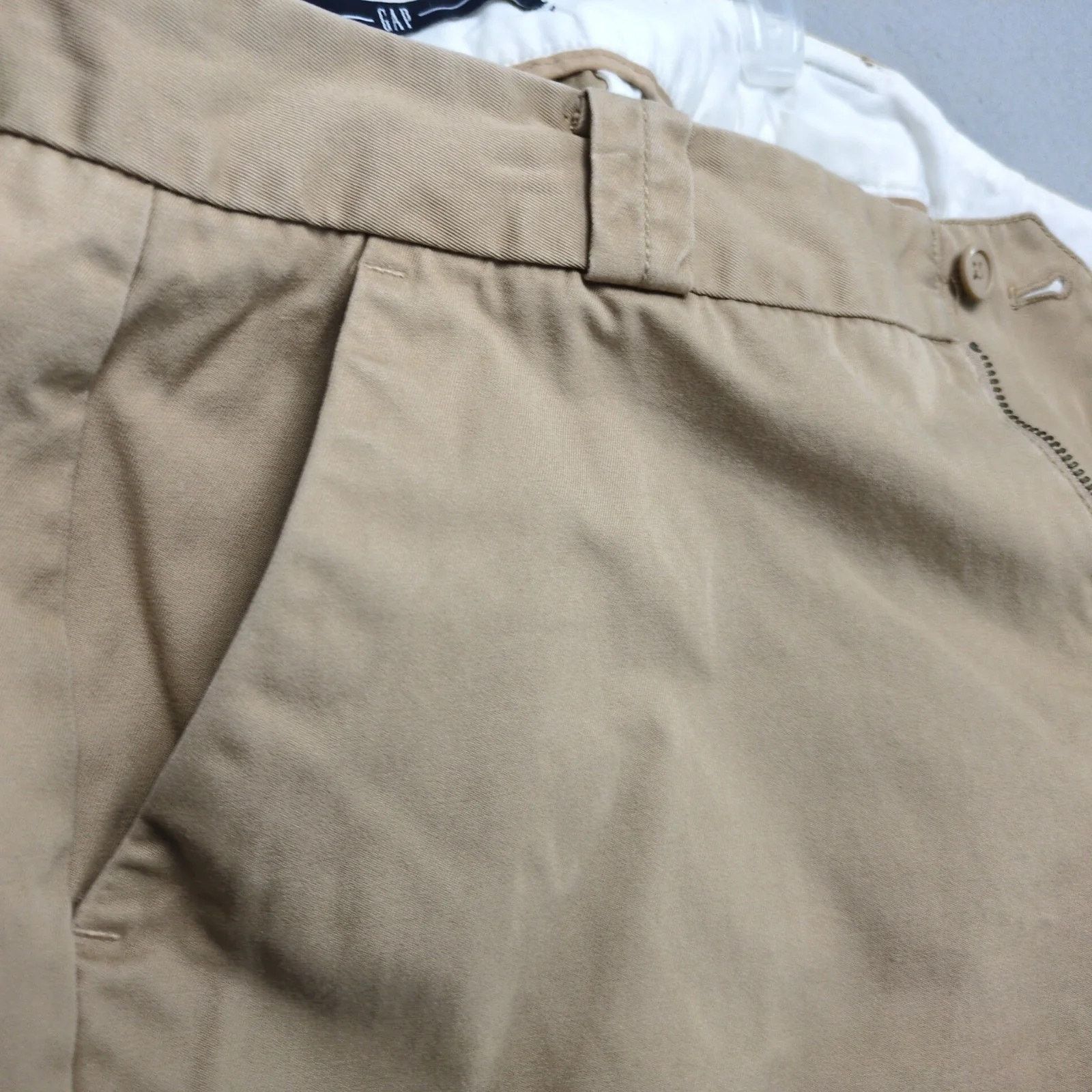Gap Vintage Y2K GAP Khaki Cotton Chino Shorts Women's 8T 30x5.5" Size 30" / US 8 / IT 44 - 10 Thumbnail
