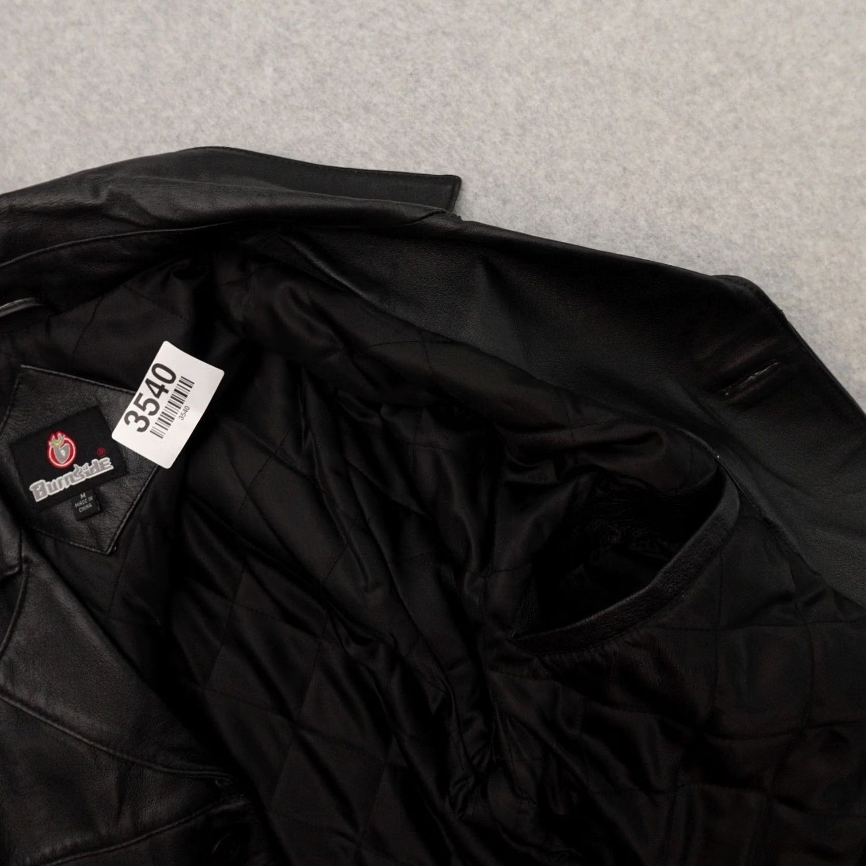 Burnside Burnside Leather Jacket Mens Medium Black Zip Closure Pockets Lined 24X31 Vintage MEASUREMENTS ARE PROVIDED IN PICTURES Size US M / EU 48-50 / 2 - 4 Thumbnail
