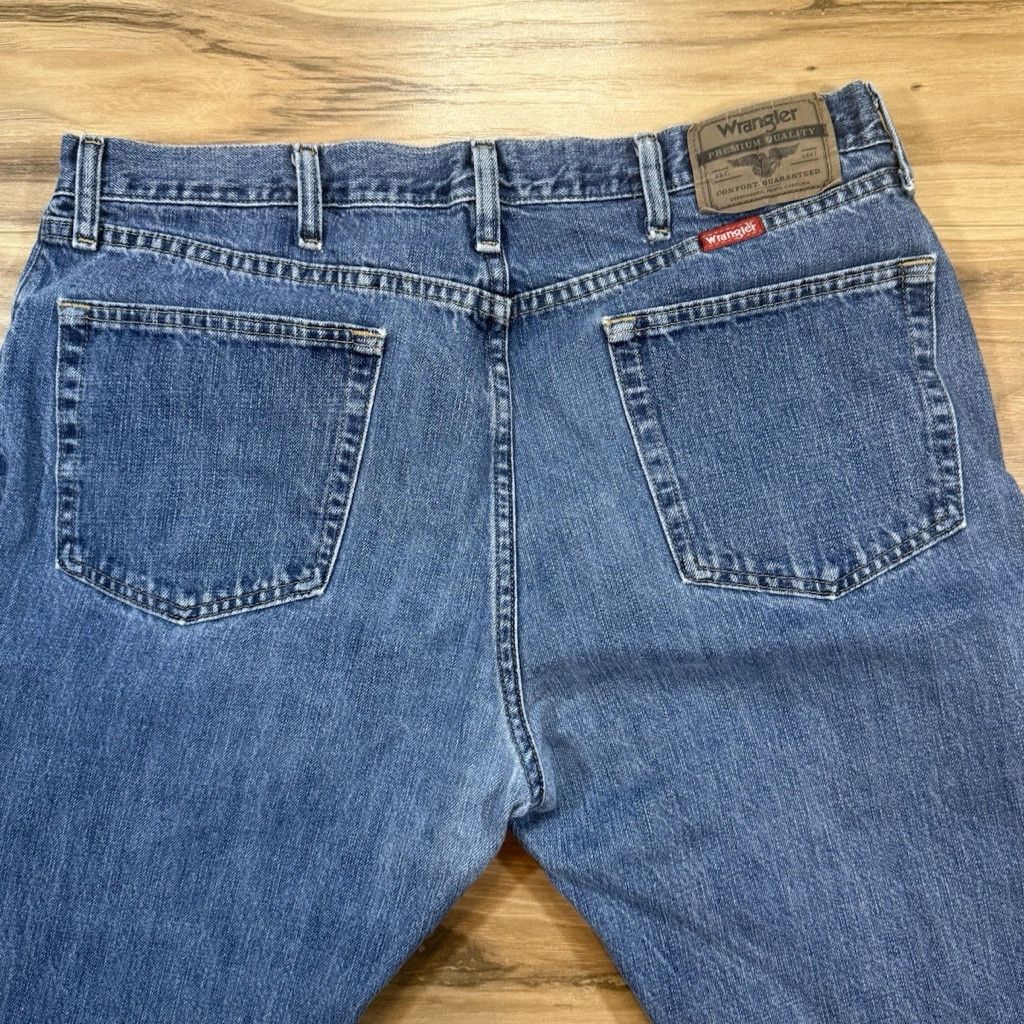 Wrangler Wrangler Straight Fit Jeans W36 L32 Blue Denim Size US 36 / EU 52 - 6 Thumbnail