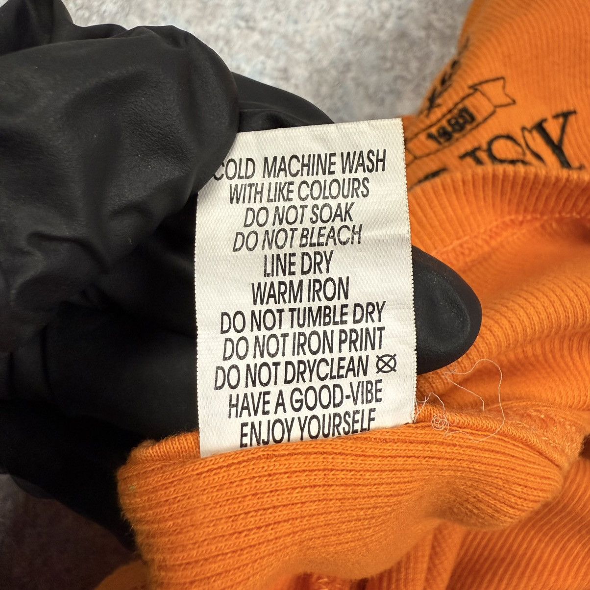 Stussy Stussy Tribe Crop Top Size L / US 10 / IT 46 - 8 Thumbnail