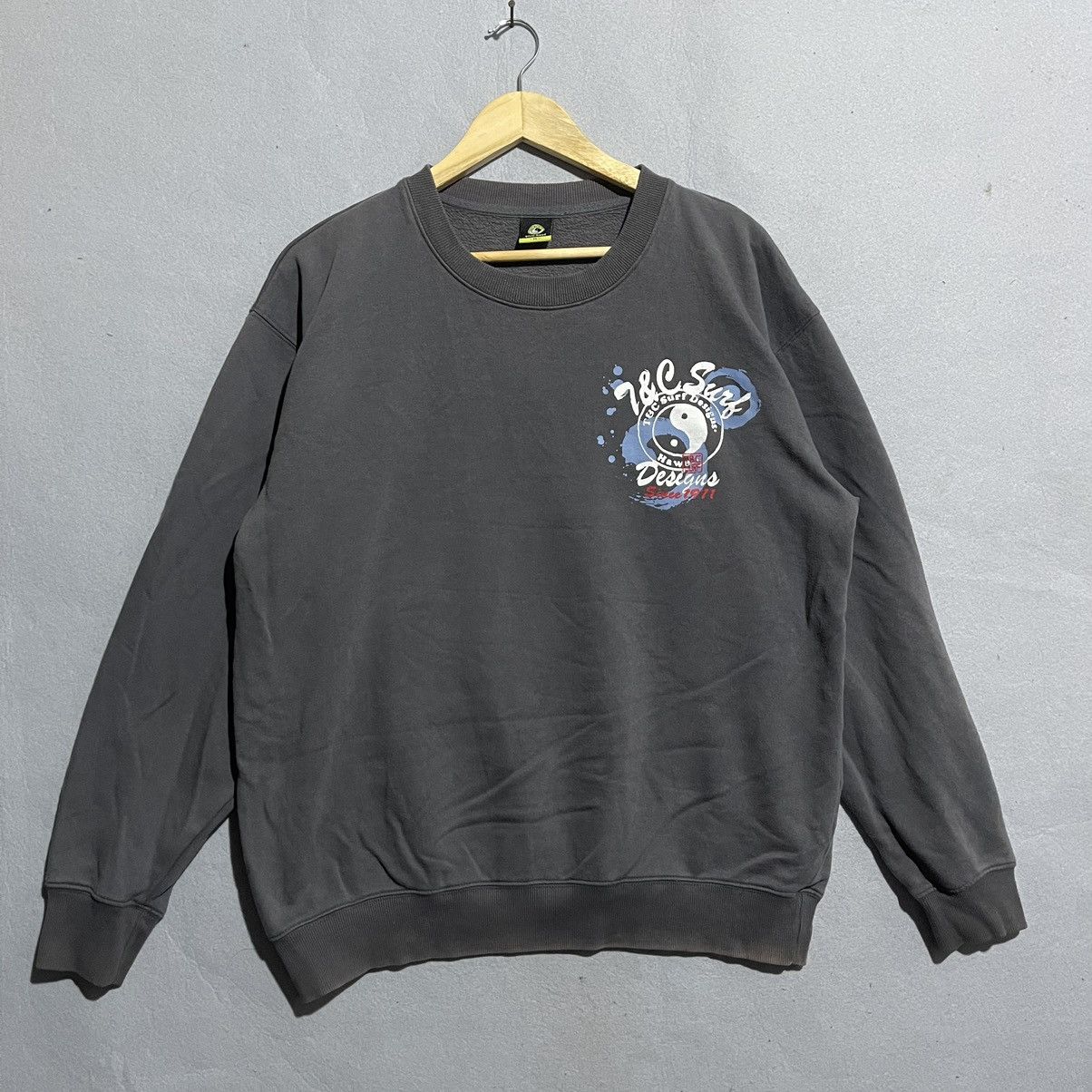 Vintage Vintage T&C Surf Designs Charcoal Sweatshirt Size US XL / EU 56 / 4 - 3 Thumbnail