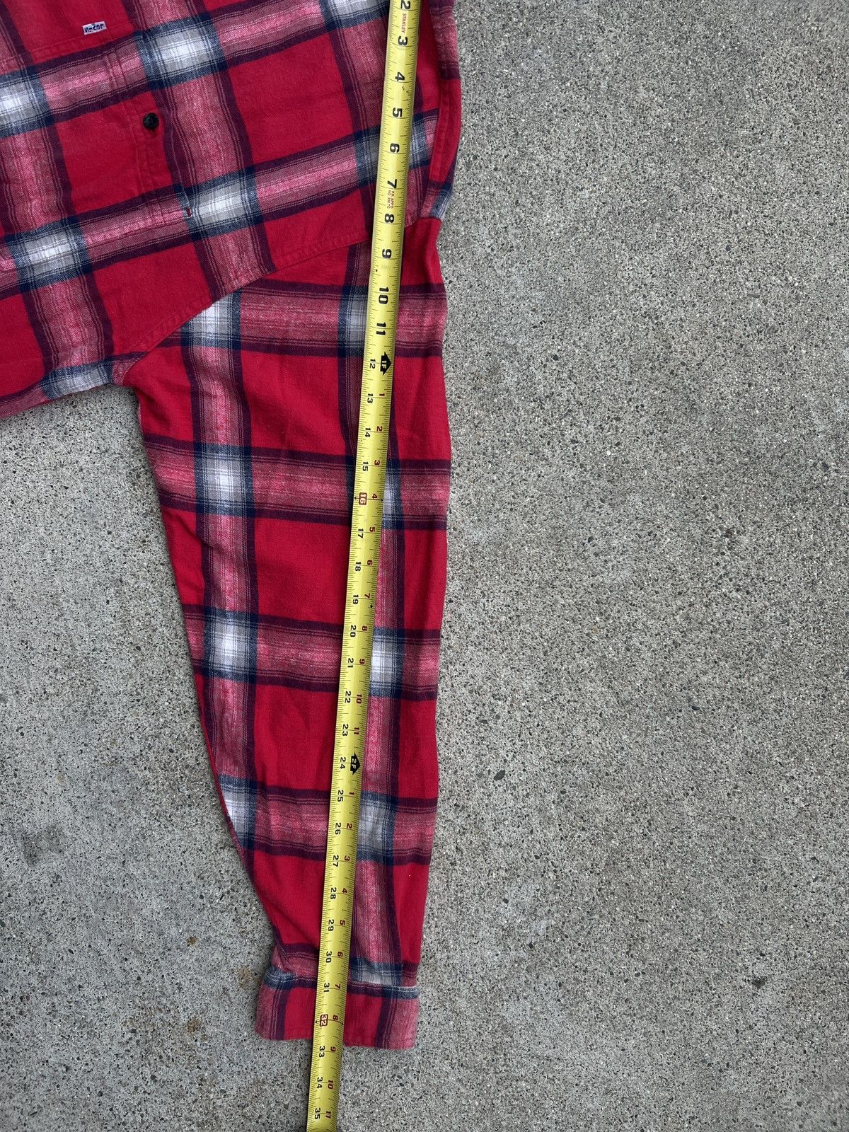Levi's Vintage 1993 Levi’s Red Plaid Button-Up Flannel Size XL Size US XL / EU 56 / 4 - 7 Thumbnail