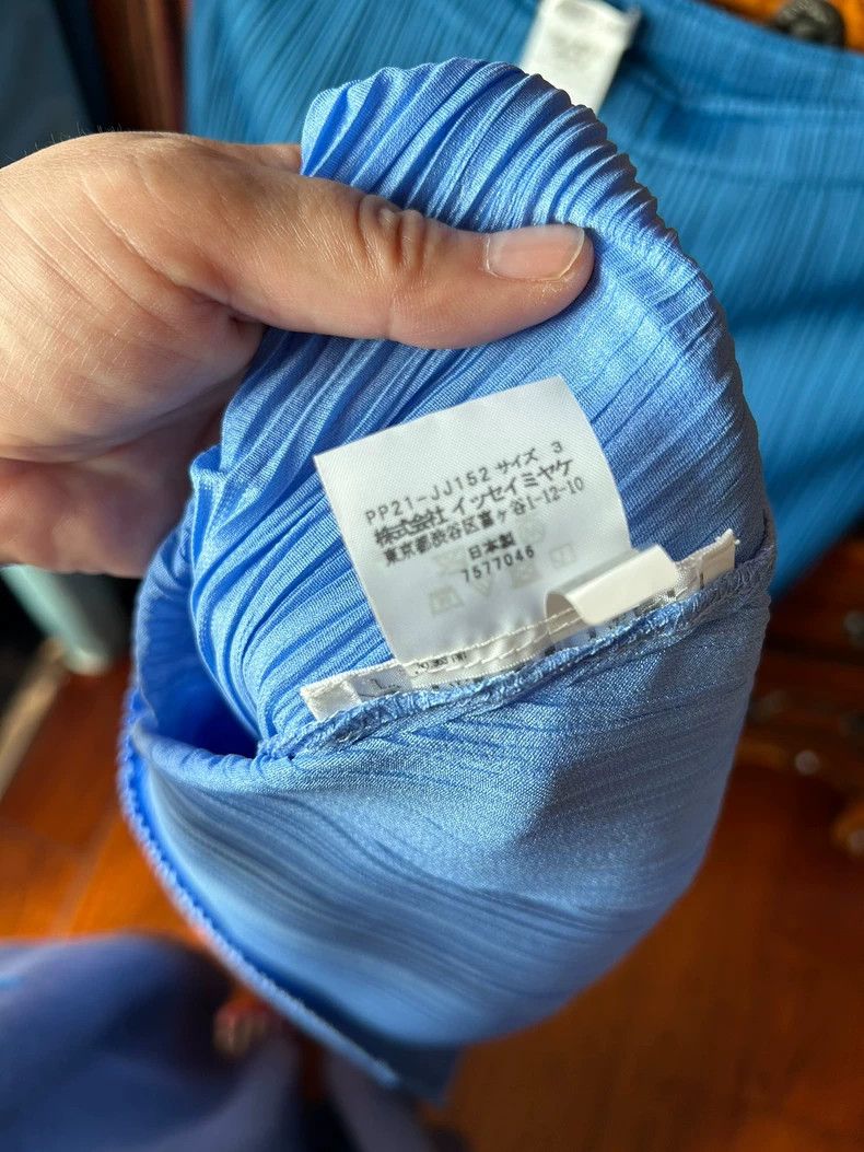 Issey Miyake Issey Miyake size:3 Blue pleated short-sleeved shirt Size M / US 6-8 / IT 42-44 - 3 Thumbnail