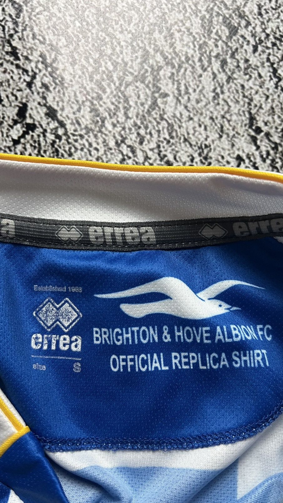Errea Brighton & Hove Albion errea vintage y2K jersey Size US S / EU 44-46 / 1 - 9 Thumbnail