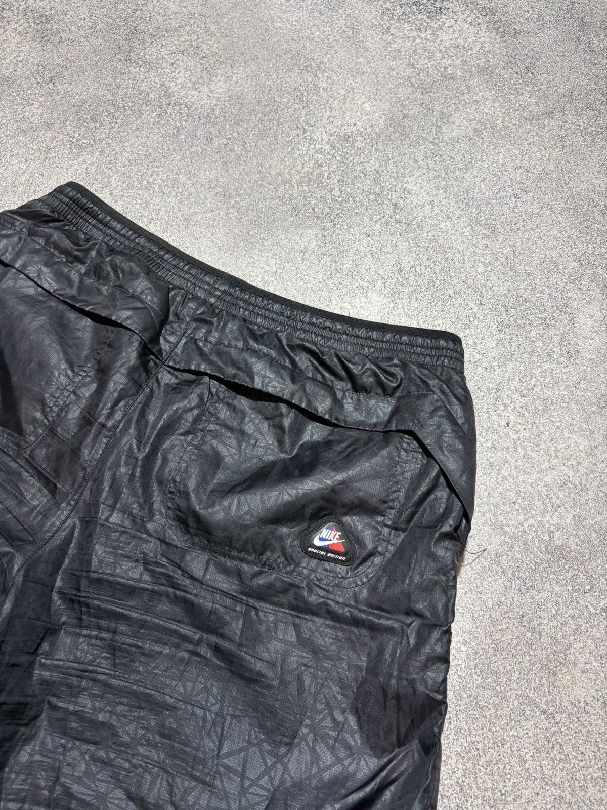 Nike × Vintage Nike Vintage Short 90s Nylon Mens size S Size US 30 / EU 46 - 7 Thumbnail