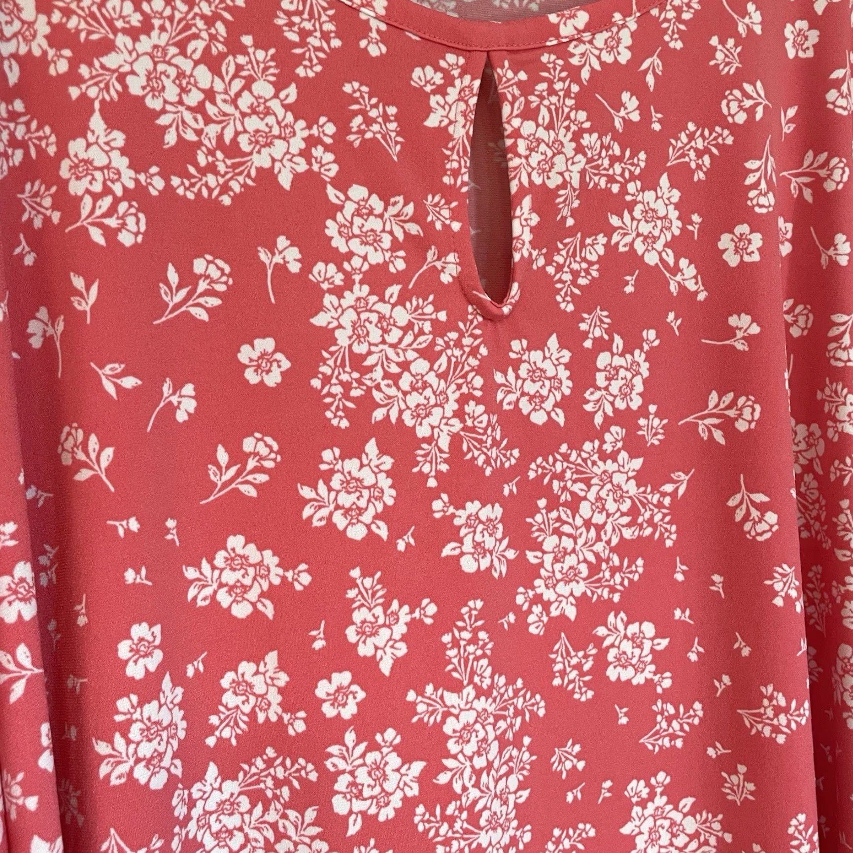 Charter Club Charter Club Top Plus Size 3X Floral Short Flutter Sleeve Coral Melon Women’s Blouse Cute Casual Workwear Size XXL / US 16-18 / IT 52-54 - 2 Thumbnail