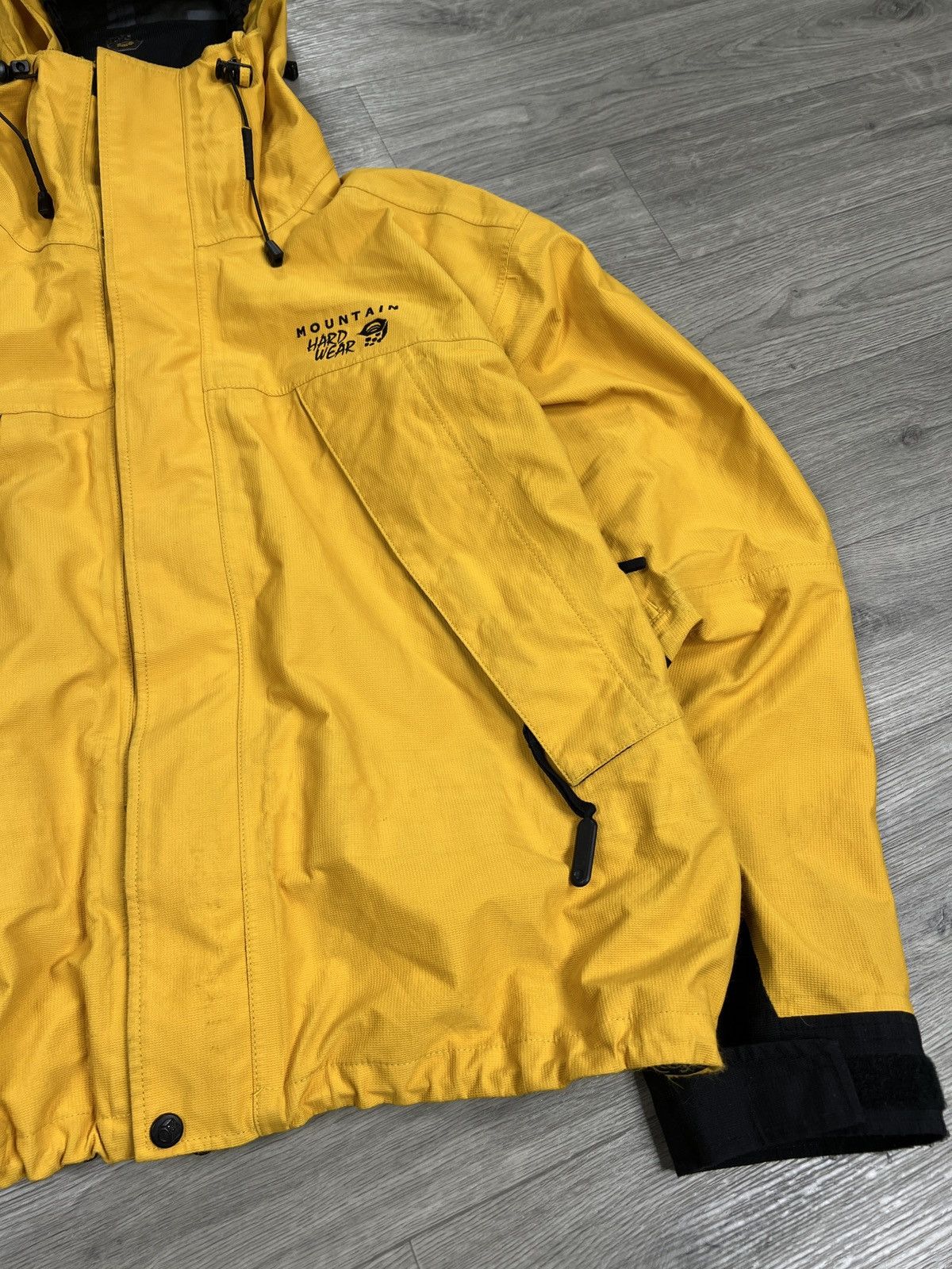 Mountain Hardwear Mountain Hardwear Gore Tex XCR Jacket Size L gorpcore Size US L / EU 52-54 / 3 - 4 Thumbnail