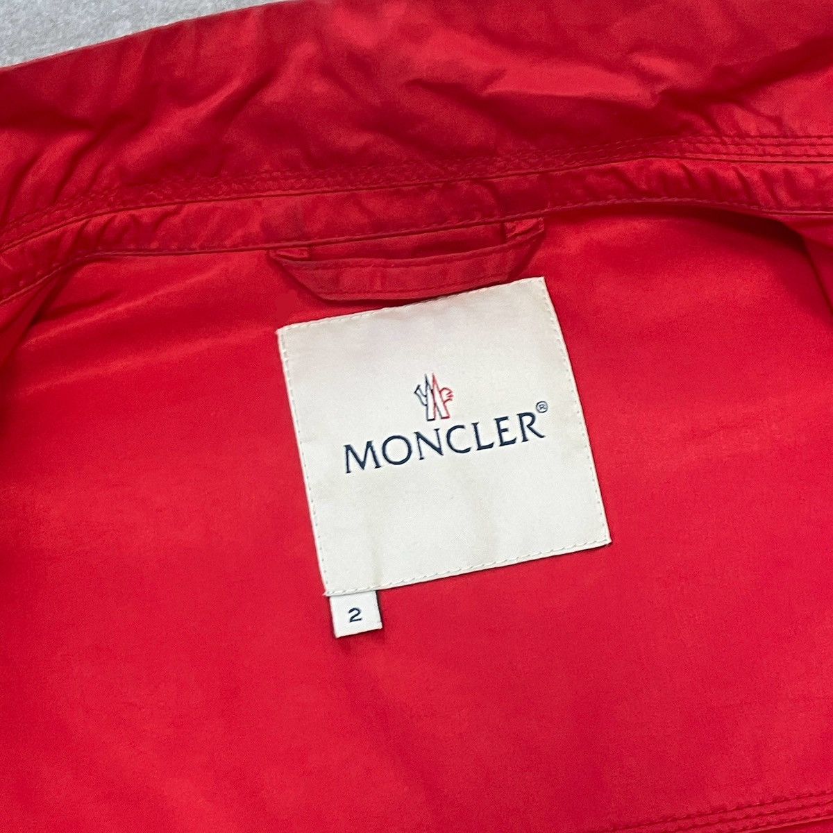 Moncler Vintage Moncler Women Jacket Size 2 (M) Size M / US 6-8 / IT 42-44 - 18 Thumbnail