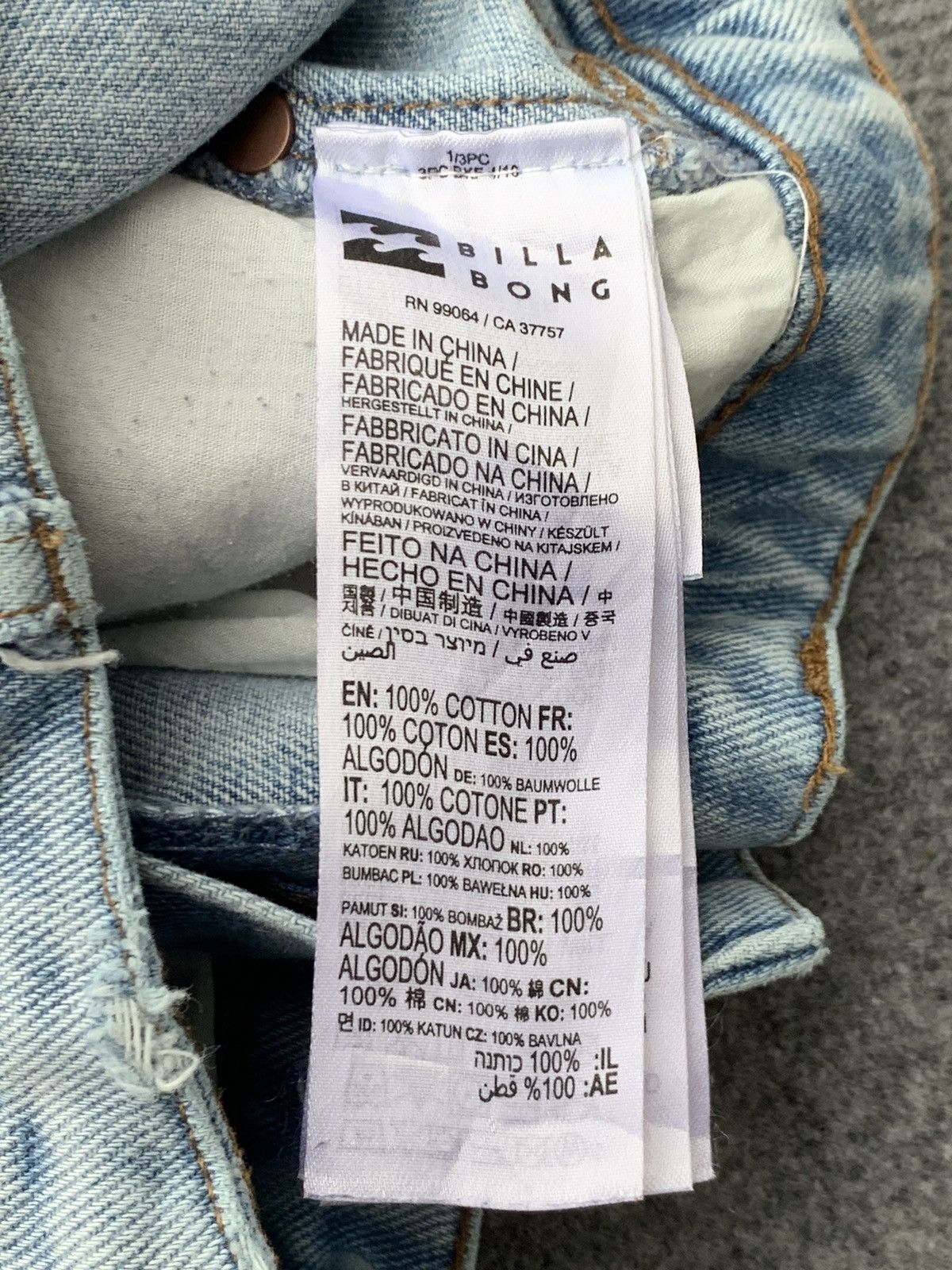 Wrangler RARE 💥 Wrangler X Billabong jeans. Size US 28 / EU 44 - 7 Thumbnail