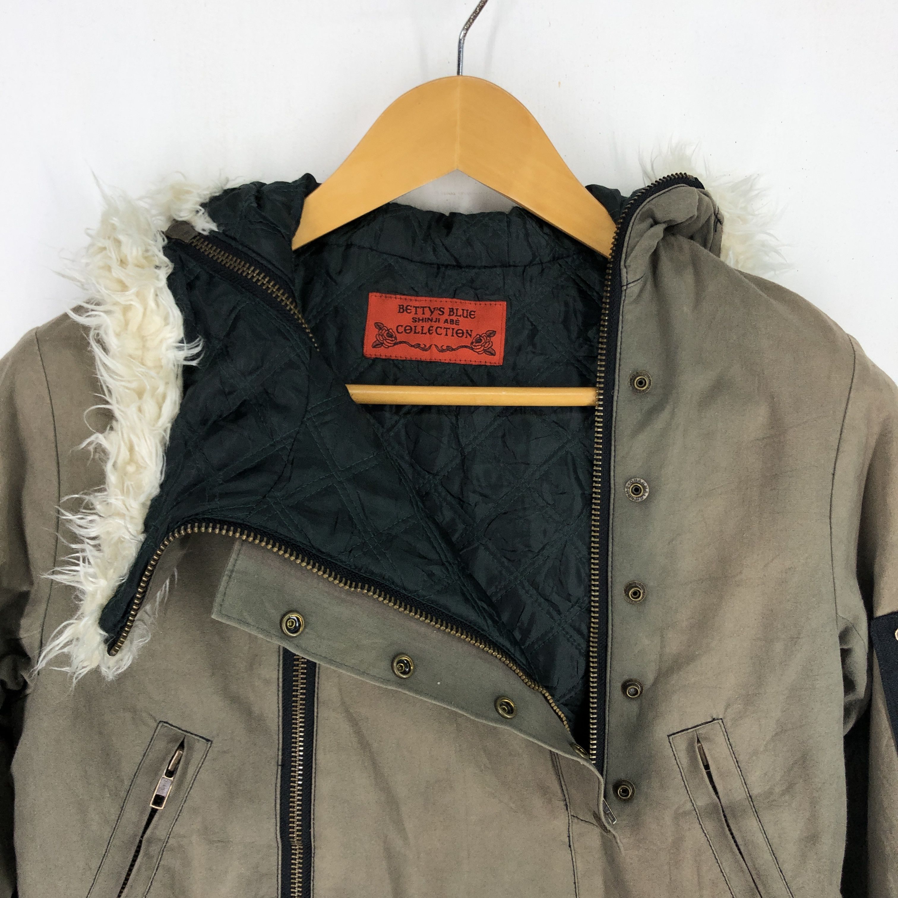 Japanese Brand BETTY'S BLUE SHINJI ABE COLLECTION Winter Jacket #2561-90 Size US S / EU 44-46 / 1 - 3 Thumbnail