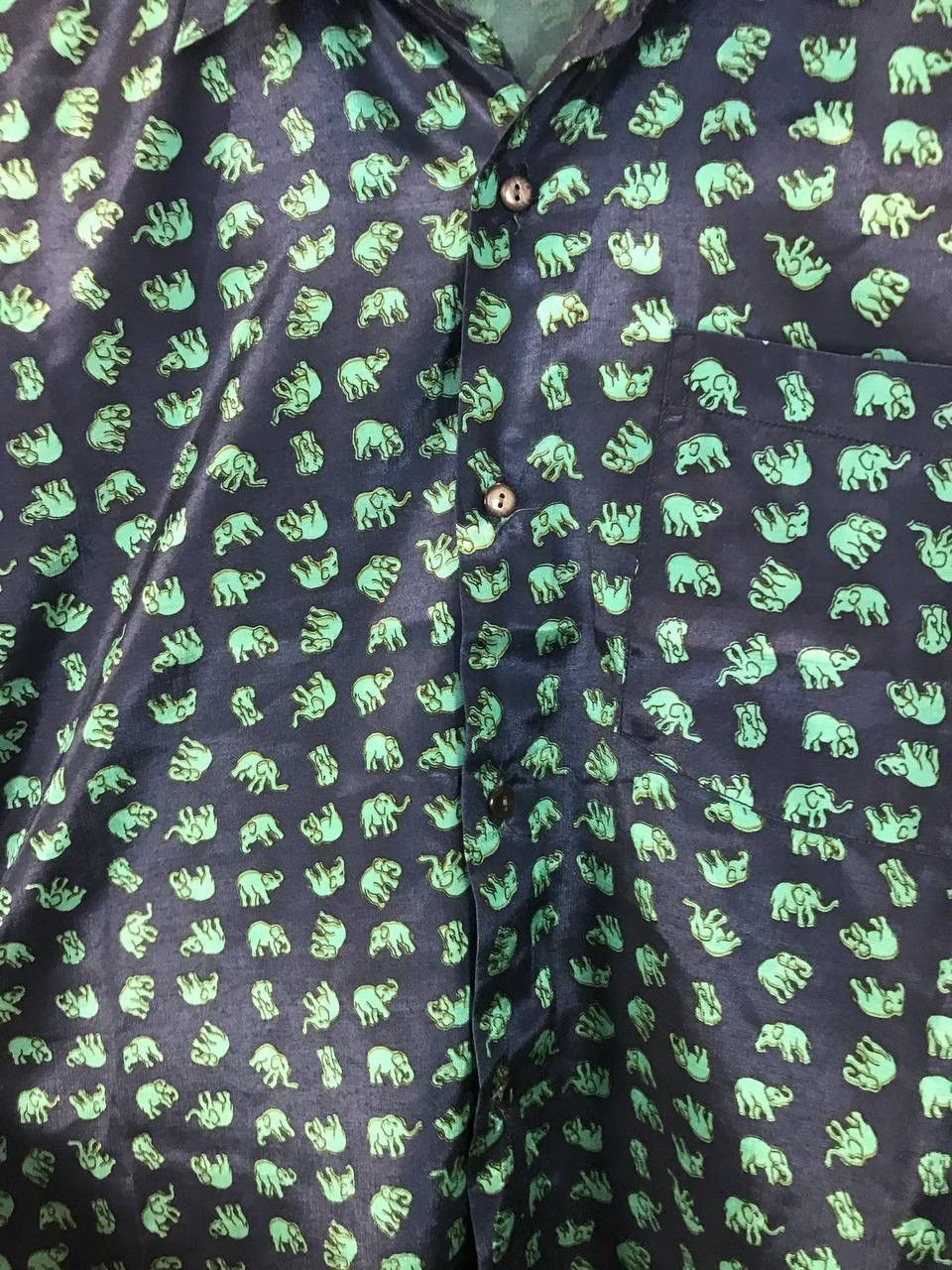 Vintage Thai Silk elephant monogram vintage crazy Hawaiian shirt Size US XL / EU 56 / 4 - 4 Thumbnail