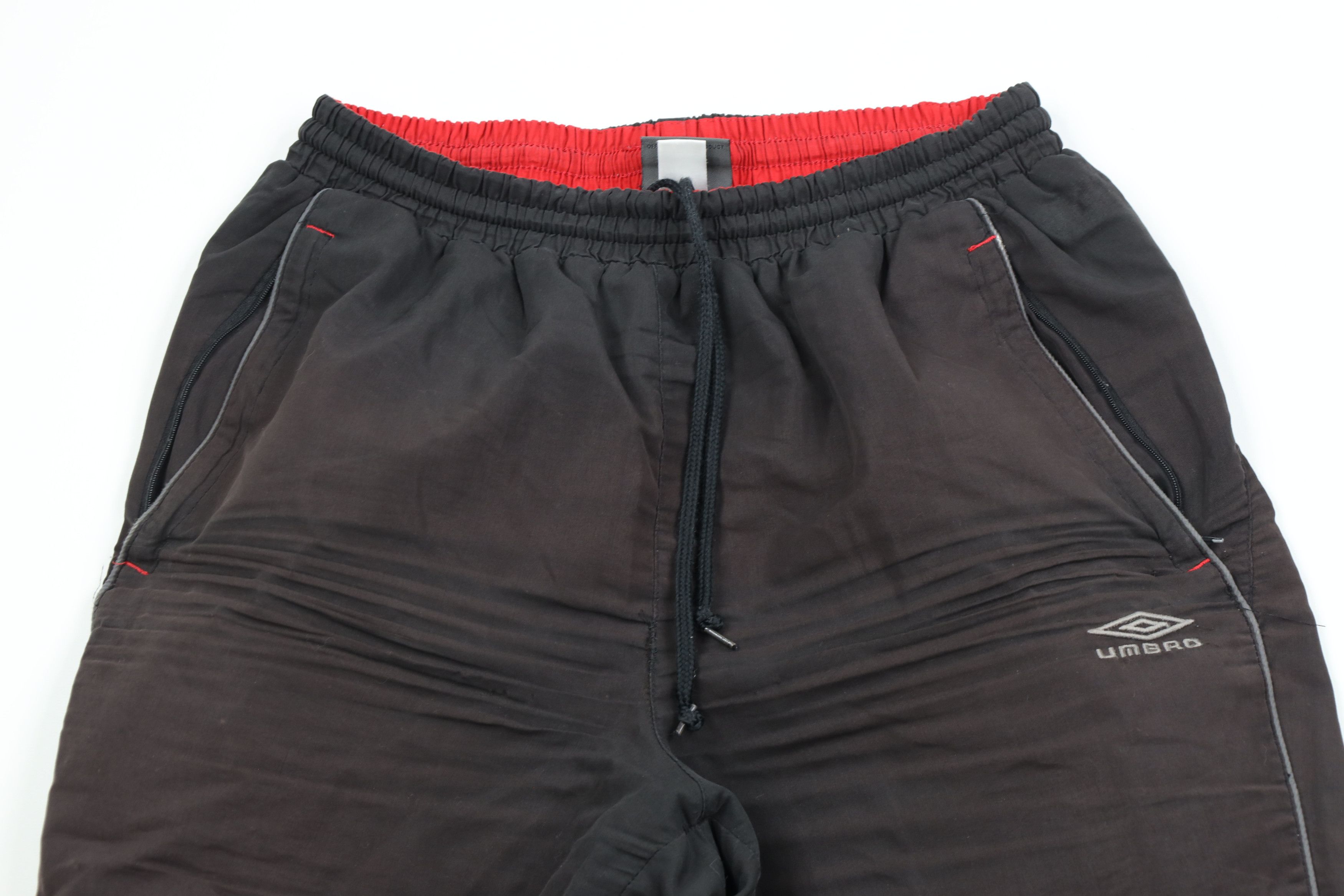 Umbro × Vintage Vintage 90s Umbro Spell Out Lined Soccer Pants Black Size US 34 / EU 50 - 2 Thumbnail