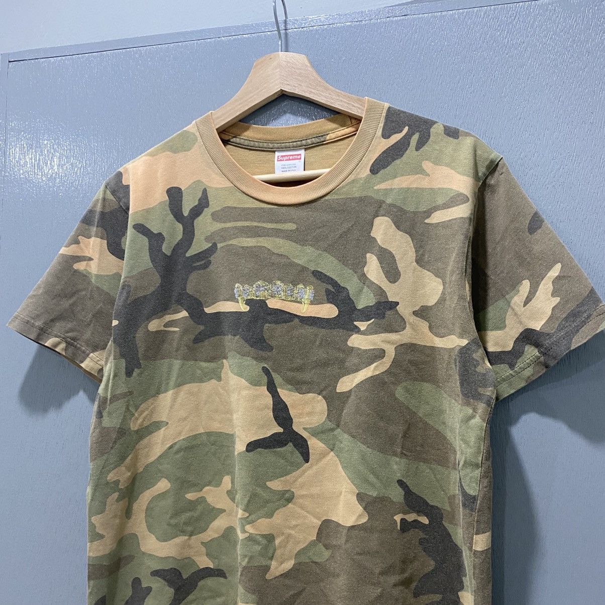 Supreme Supreme SS19 Fronts Tee "Woodland Camo" T-Shirt (Size S) Size US S / EU 44-46 / 1 - 3 Thumbnail