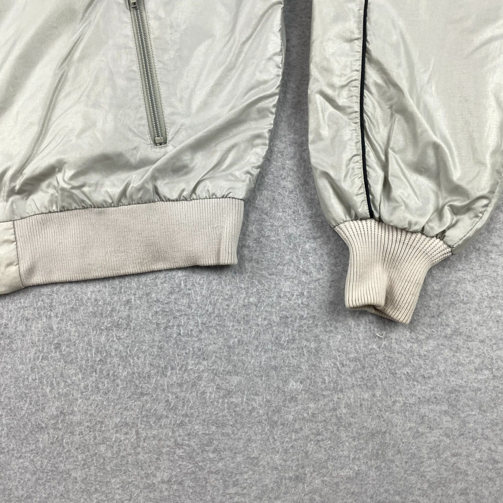 Vintage VINTAGE King Louie Pro Fit Bomber Jacket Mens XL Gray Full Zip Nylon Pockets USA Size US XL / EU 56 / 4 - 6 Thumbnail