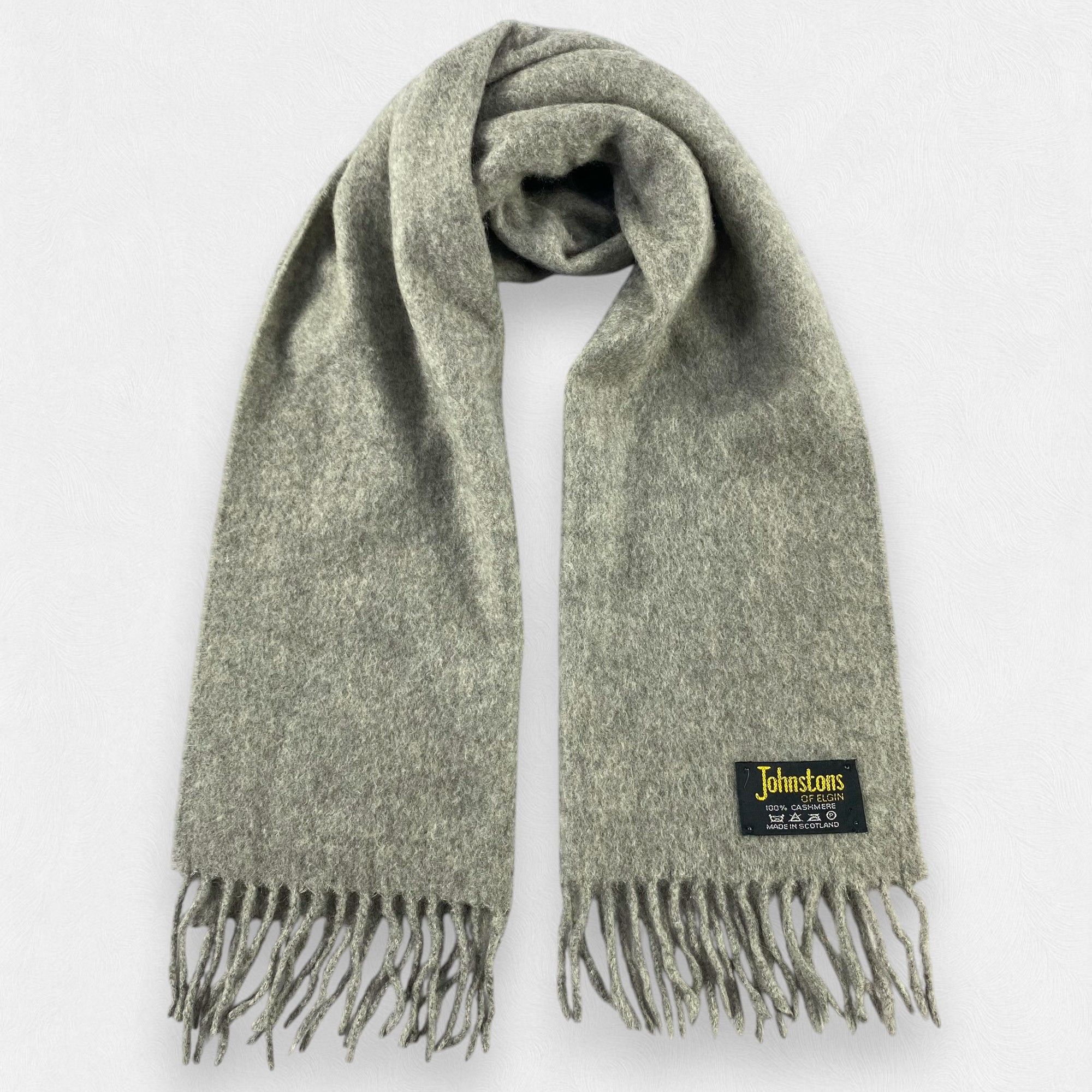 Johnstons Of Elgin Johnstons Of Elgin Plain Scarf Neck Wrap Cashmere Muffler Size ONE SIZE - 1 Thumbnail