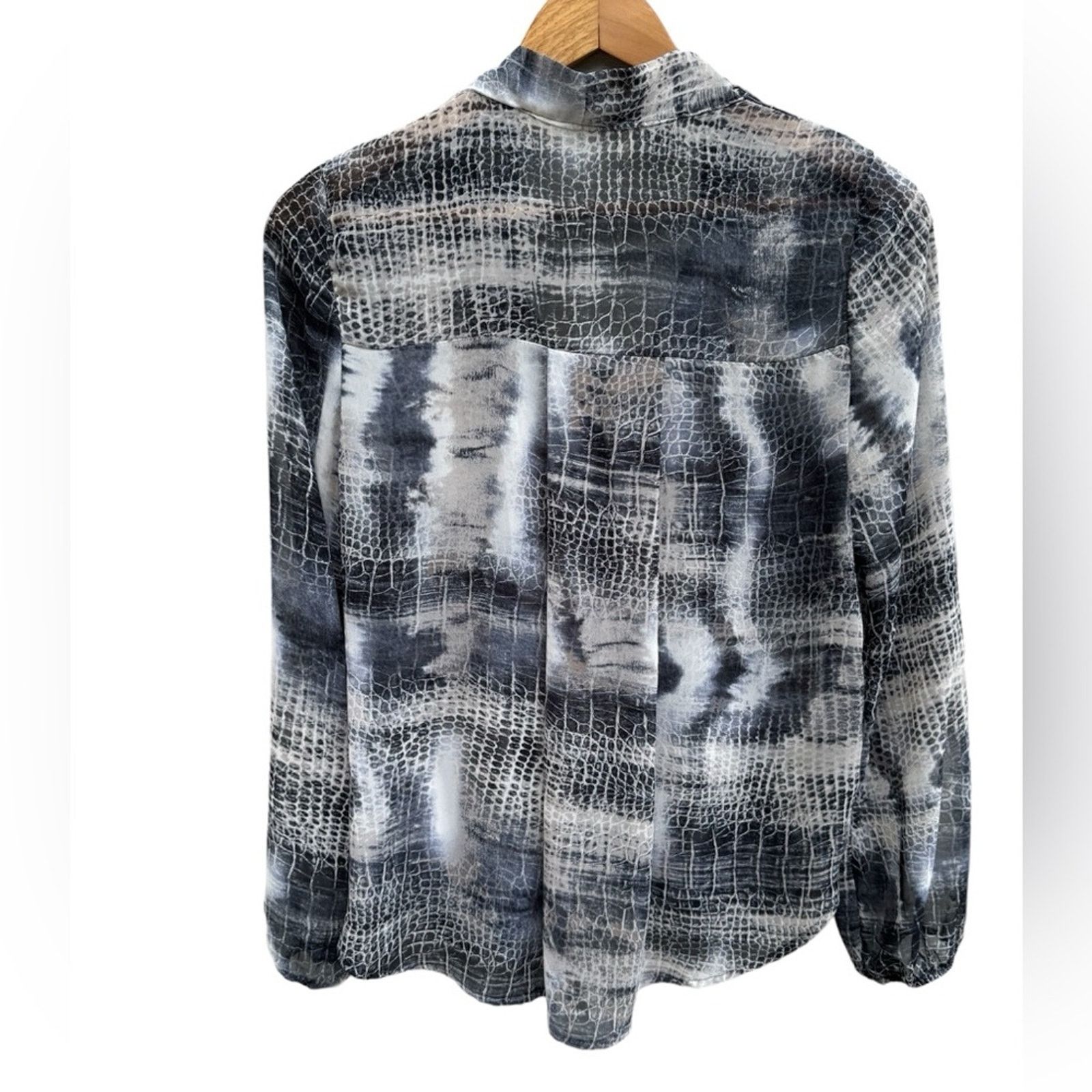 Vintage Havana Vintage Havana Blue Print Blouse Size S Sheer Drape Front Size S / US 4 / IT 40 - 6 Thumbnail
