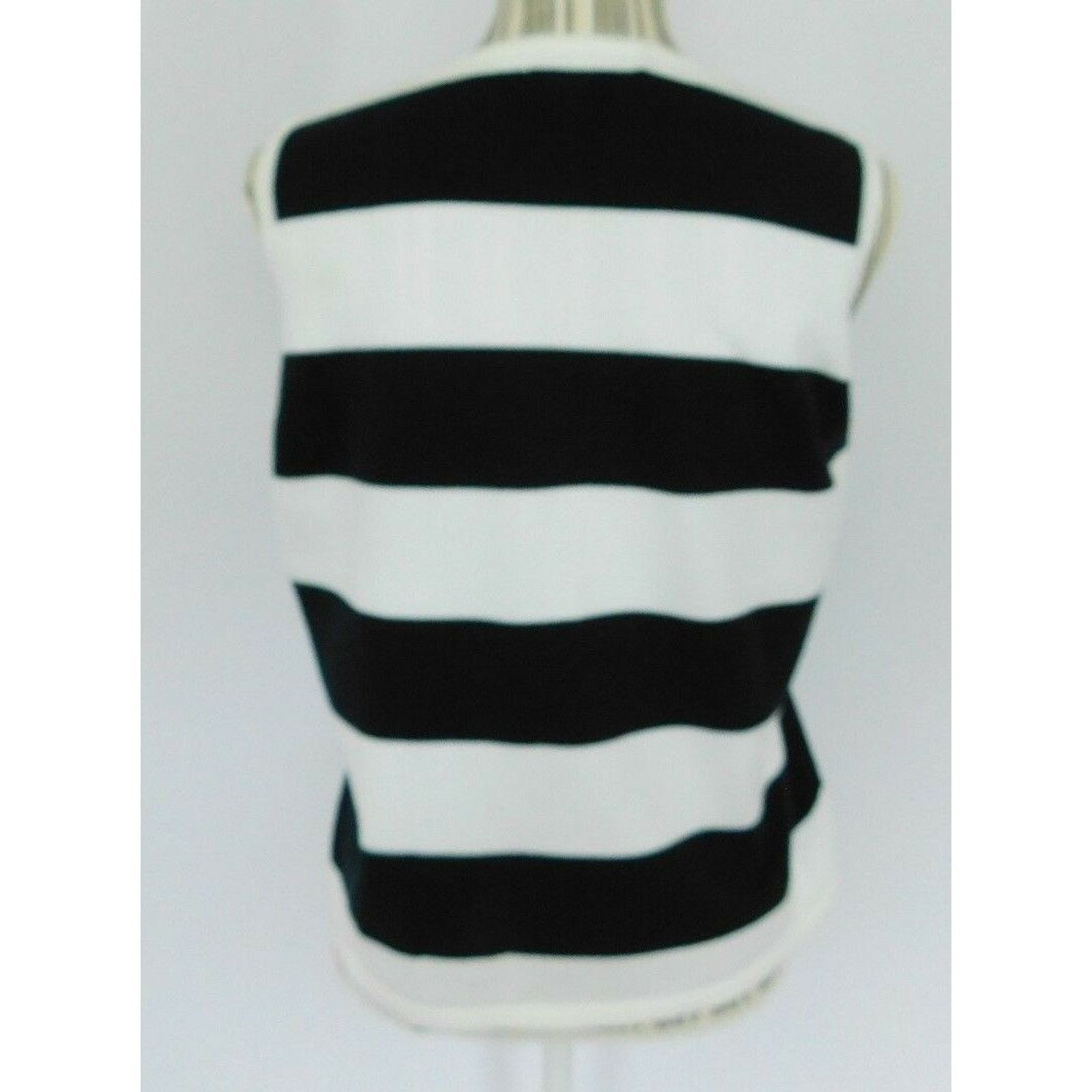 Geoffrey Beene Geoffrey Beene Sport Women's Sleeveless Top Size Large Size L / US 10 / IT 46 - 2 Thumbnail