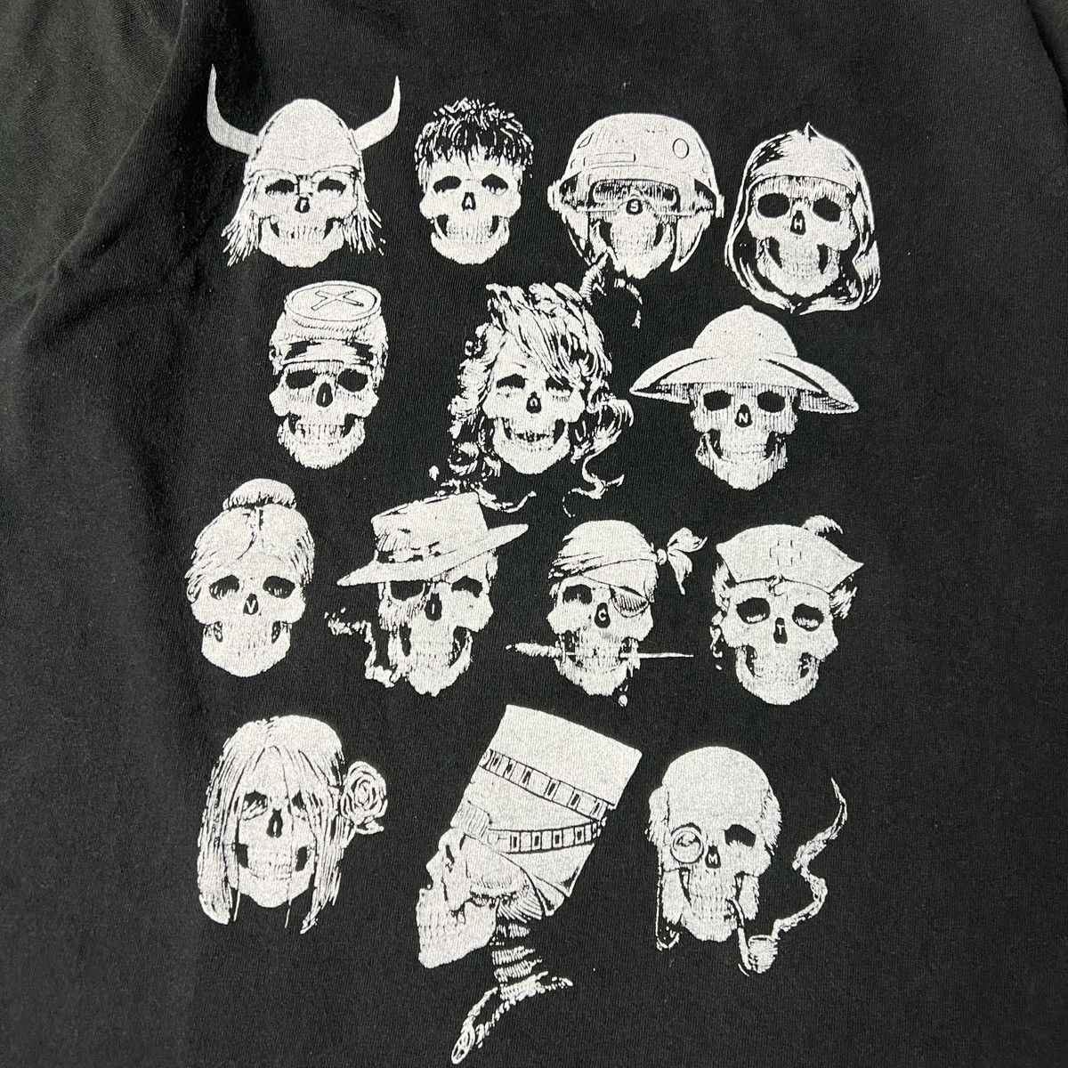 Vintage Vintage Fashion Victim Skulls Faces Single Stitch Tees Size US S / EU 44-46 / 1 - 2 Thumbnail