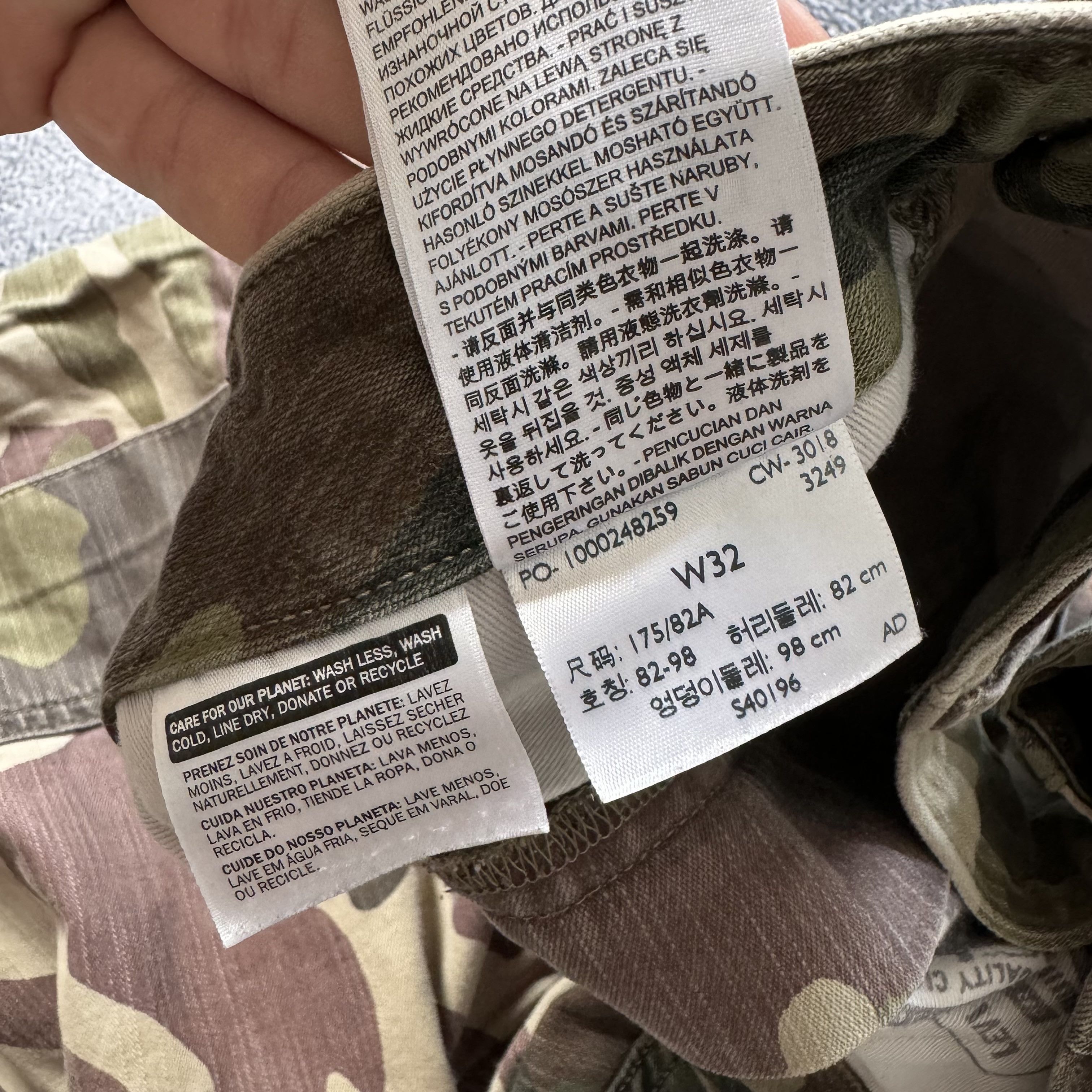 Levi's LEVI'S CAMO CARGO PANTS MILITARY VINTAGE Size US 32 / EU 48 - 8 Thumbnail