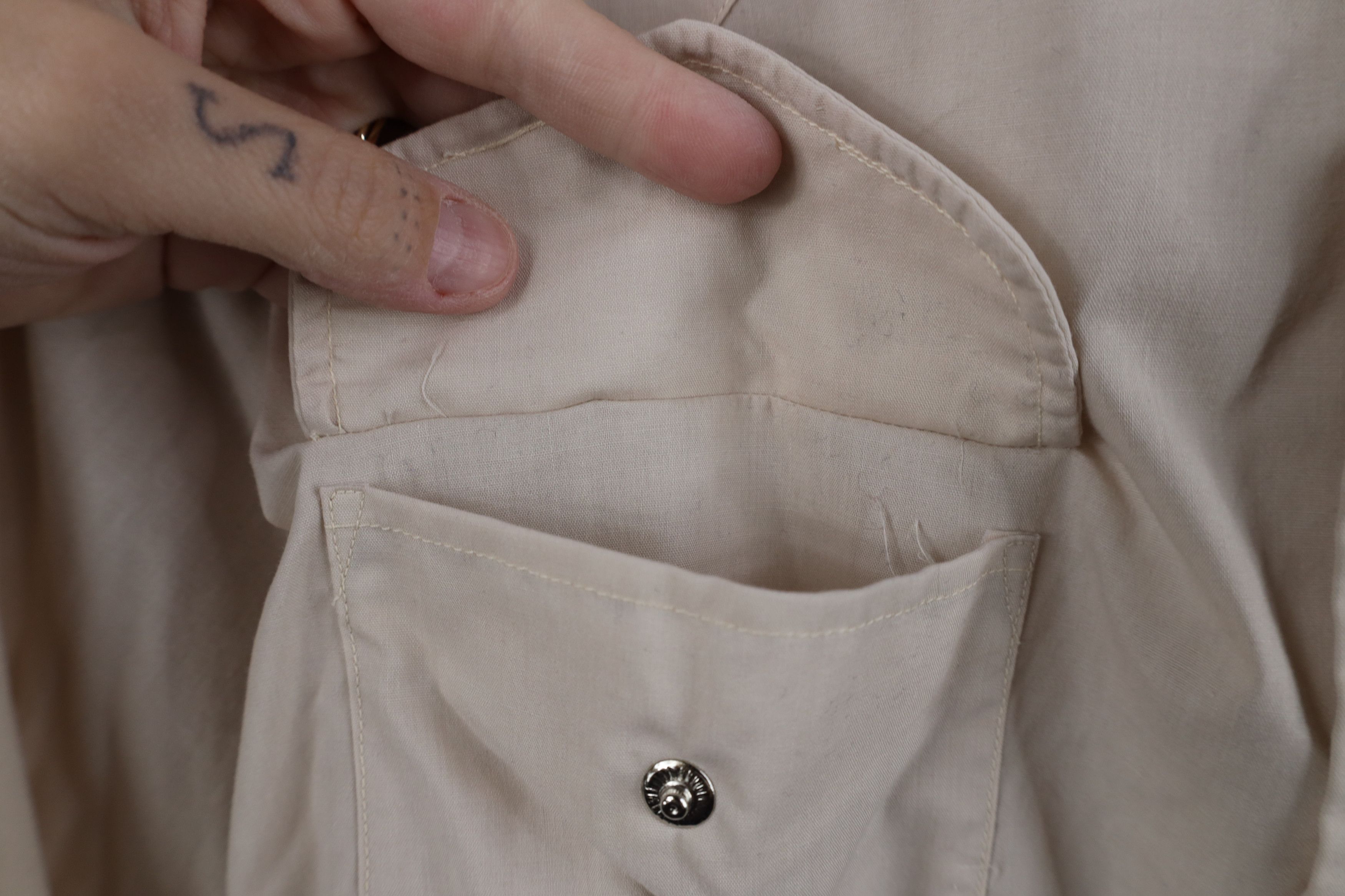 Vintage Vintage 70s Streetwear Cowboy Snap Button Shirt Beige Size US M / EU 48-50 / 2 - 5 Thumbnail