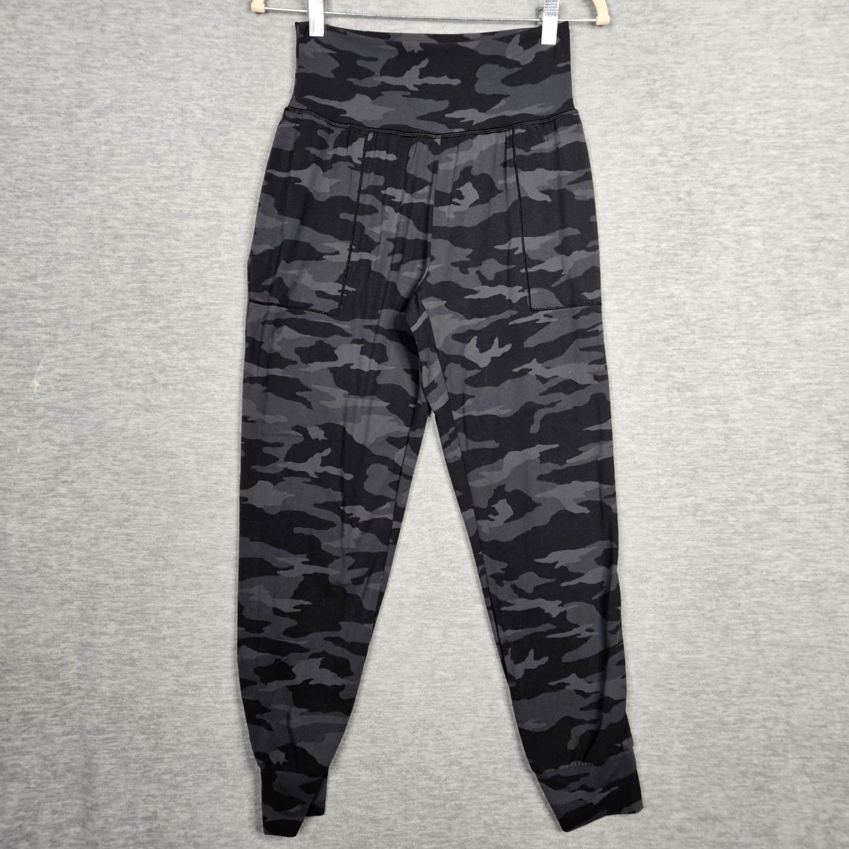 Athleta Athleta Salutation Camo High Rise Activewear Jogger Women's Size S Size 28" / US 6 / IT 42 - 2 Thumbnail