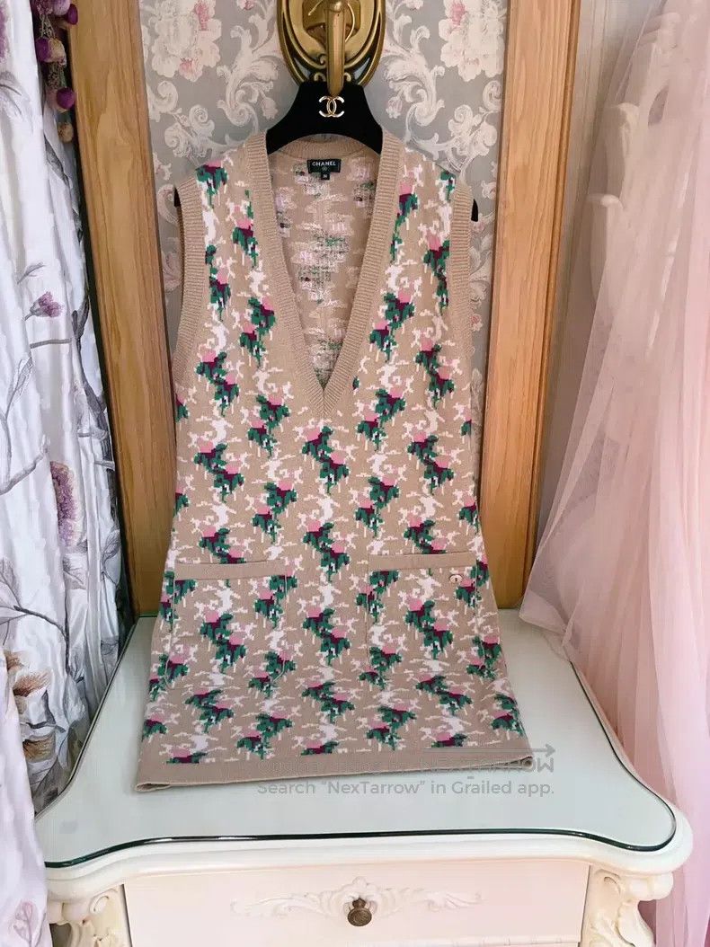 Chanel Chanel Vest dress Size XS / US 0-2 / IT 36-38 - 1 Thumbnail