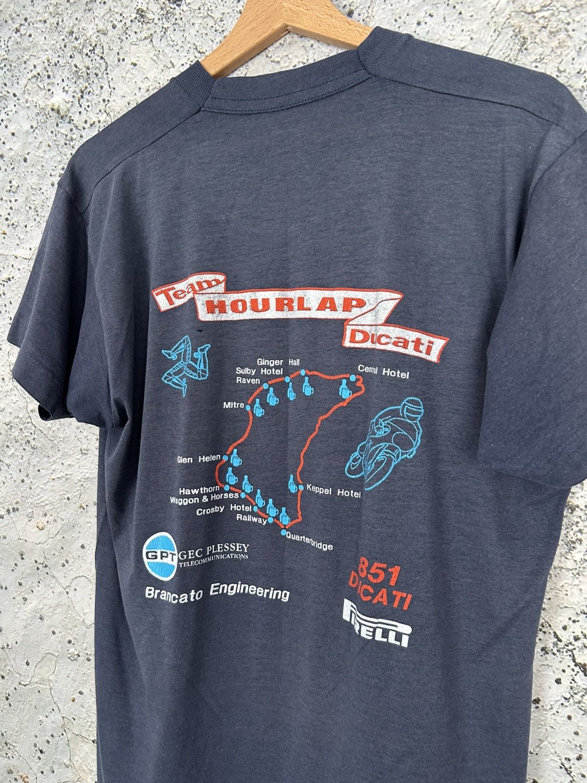 Vintage Vintage Team Hourlap Ducati Racing Motorsport Graphic Tee Size US L / EU 52-54 / 3 - 5 Thumbnail