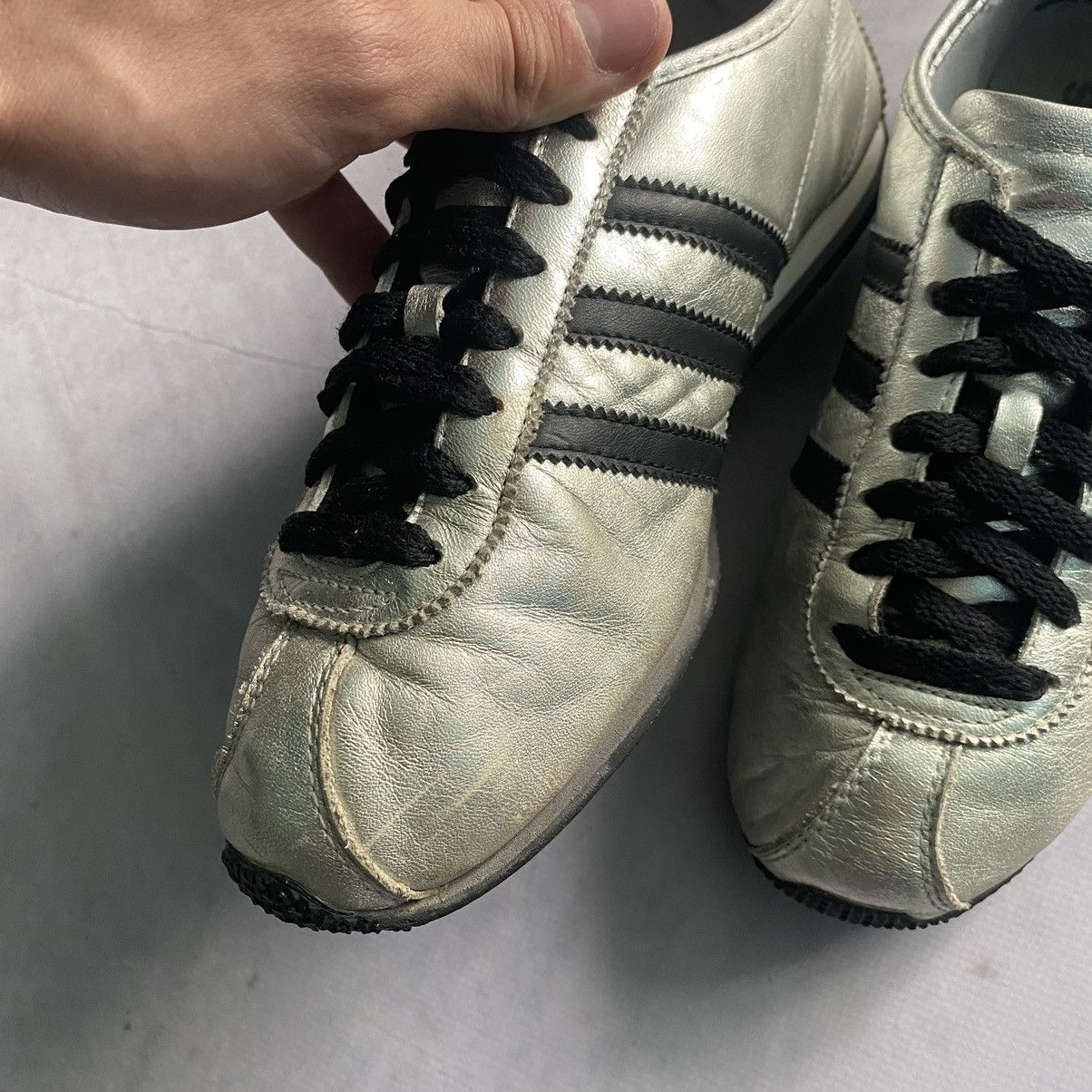 Adidas 2008 Adidas Silver Onitsuka Tiger Y-3 Vibe Sneakers Shoes Size US 5 / EU 37 - 8 Thumbnail