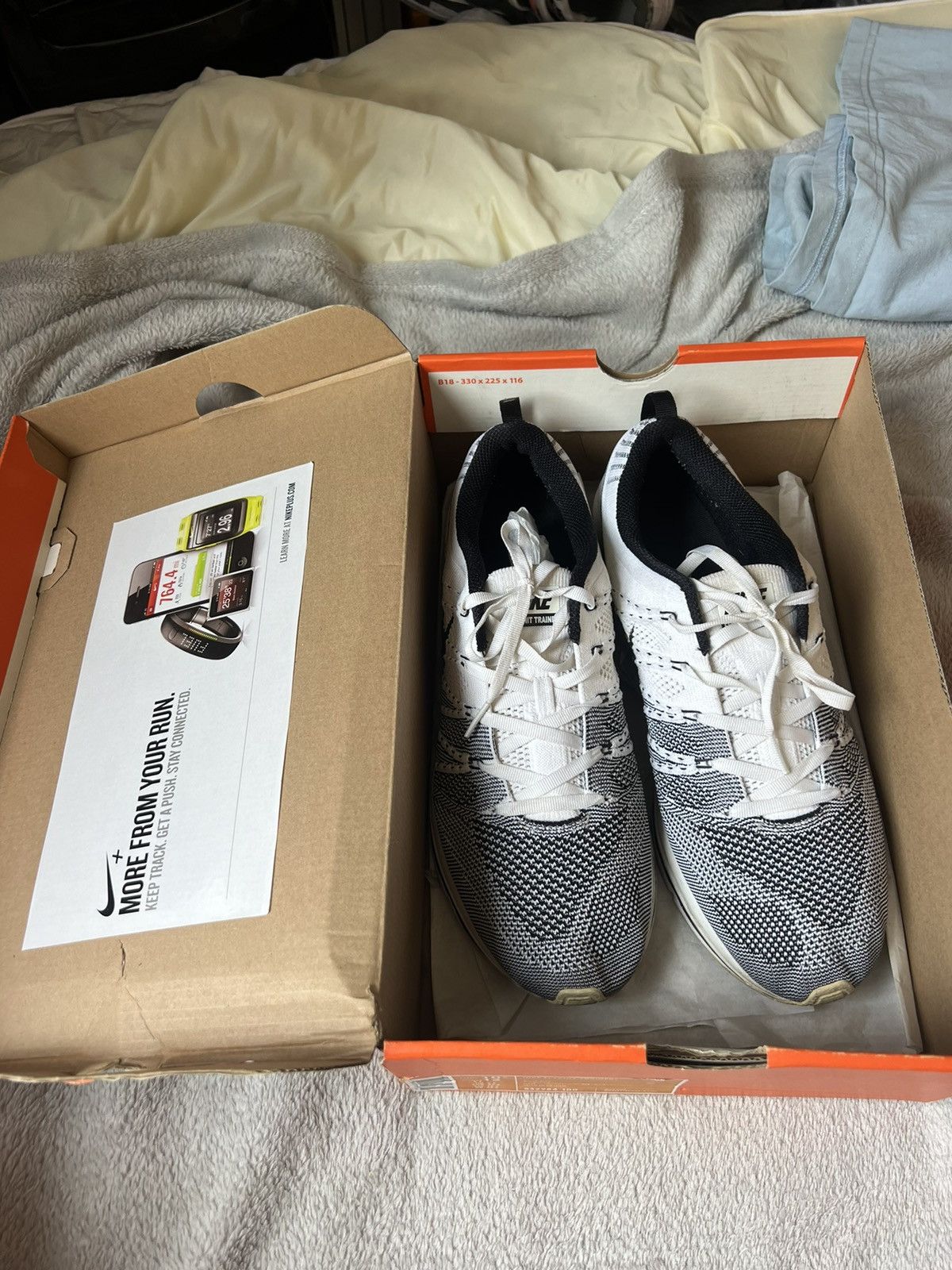 Nike Nike Flyknit Trainer White + padded Size US 10.5 / EU 43-44 - 3 Thumbnail