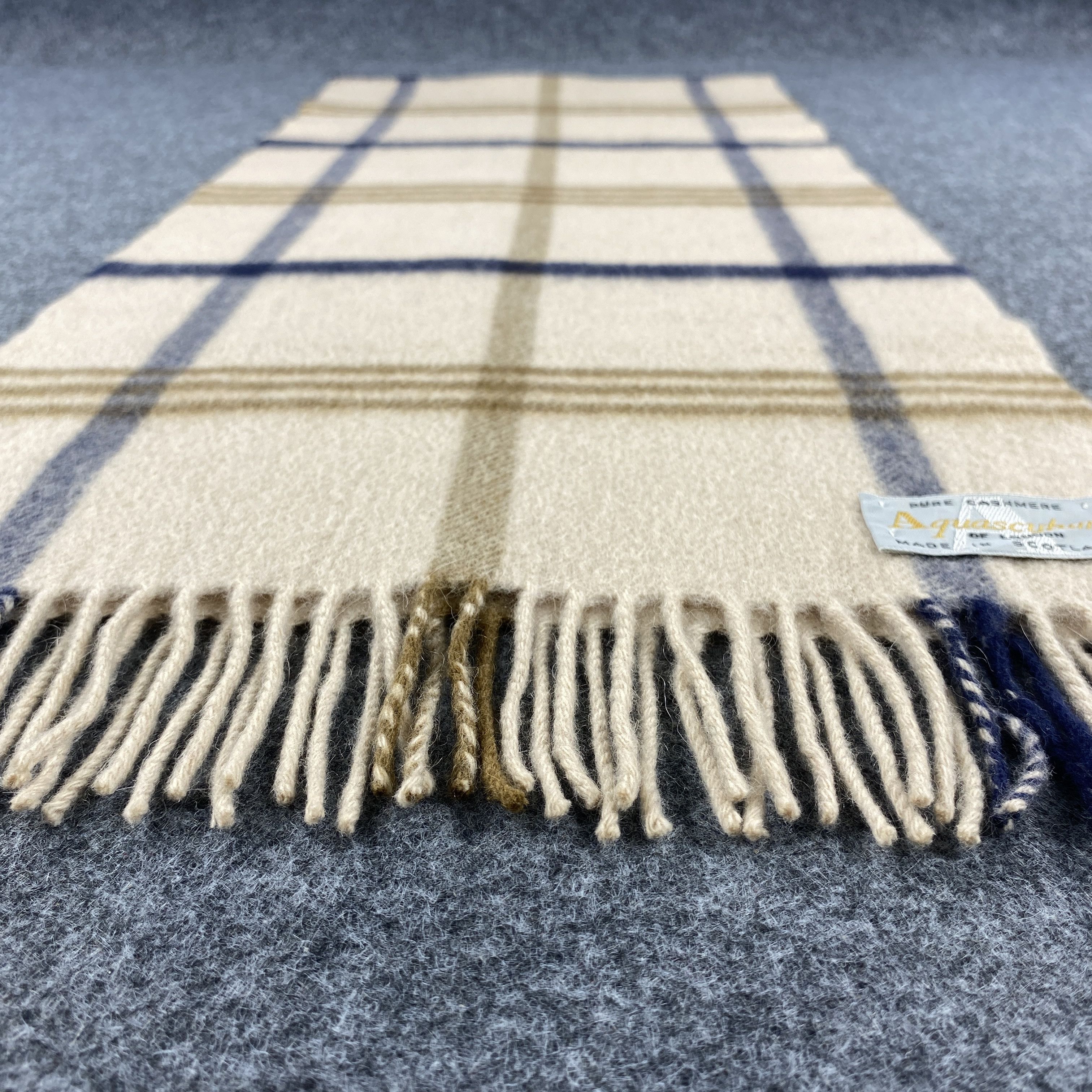 Aquascutum Aquascutum Scarf # Muffler # Neckwear # D394 Size ONE SIZE - 5 Thumbnail