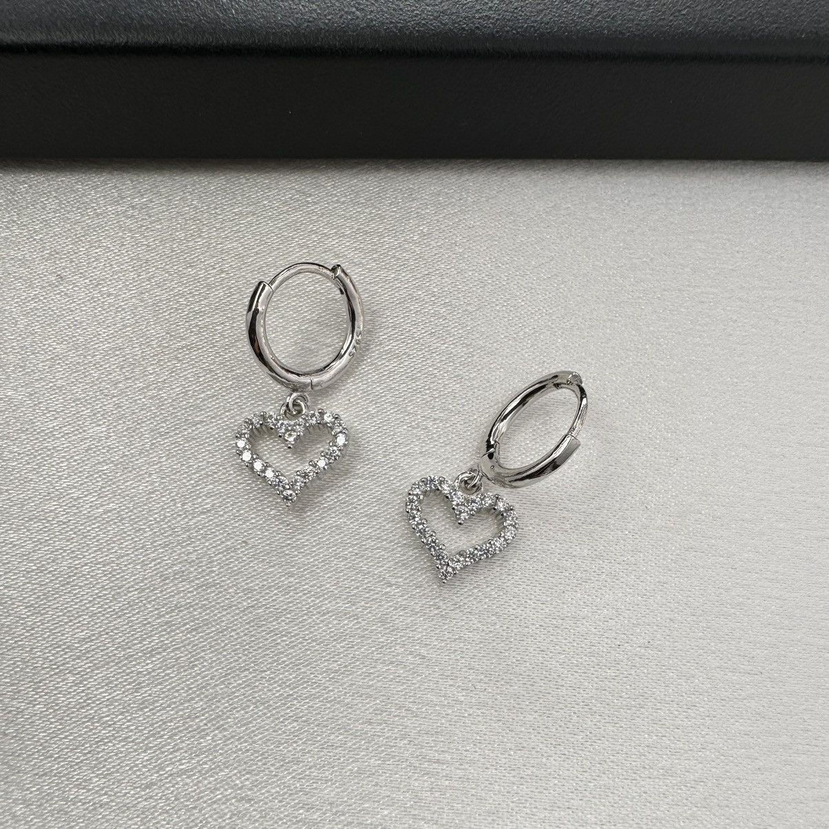 Other CZ Love Heart Dangle Drop Earrings for Women Size ONE SIZE - 2 Thumbnail