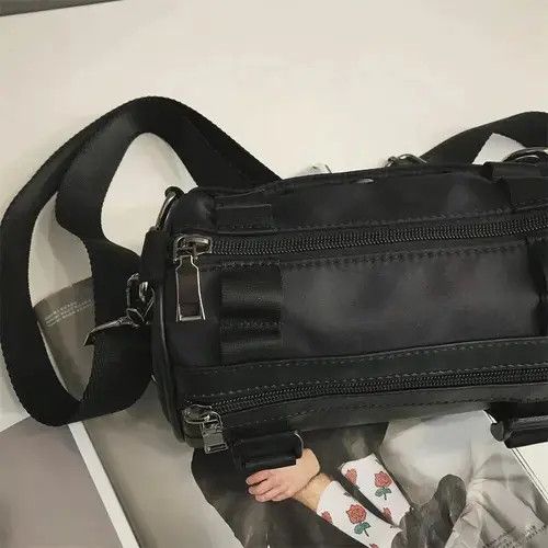 Japanese Brand × Vintage Utility grunge buckle crossbody shoulder bag pouch bag Size ONE SIZE - 4 Thumbnail