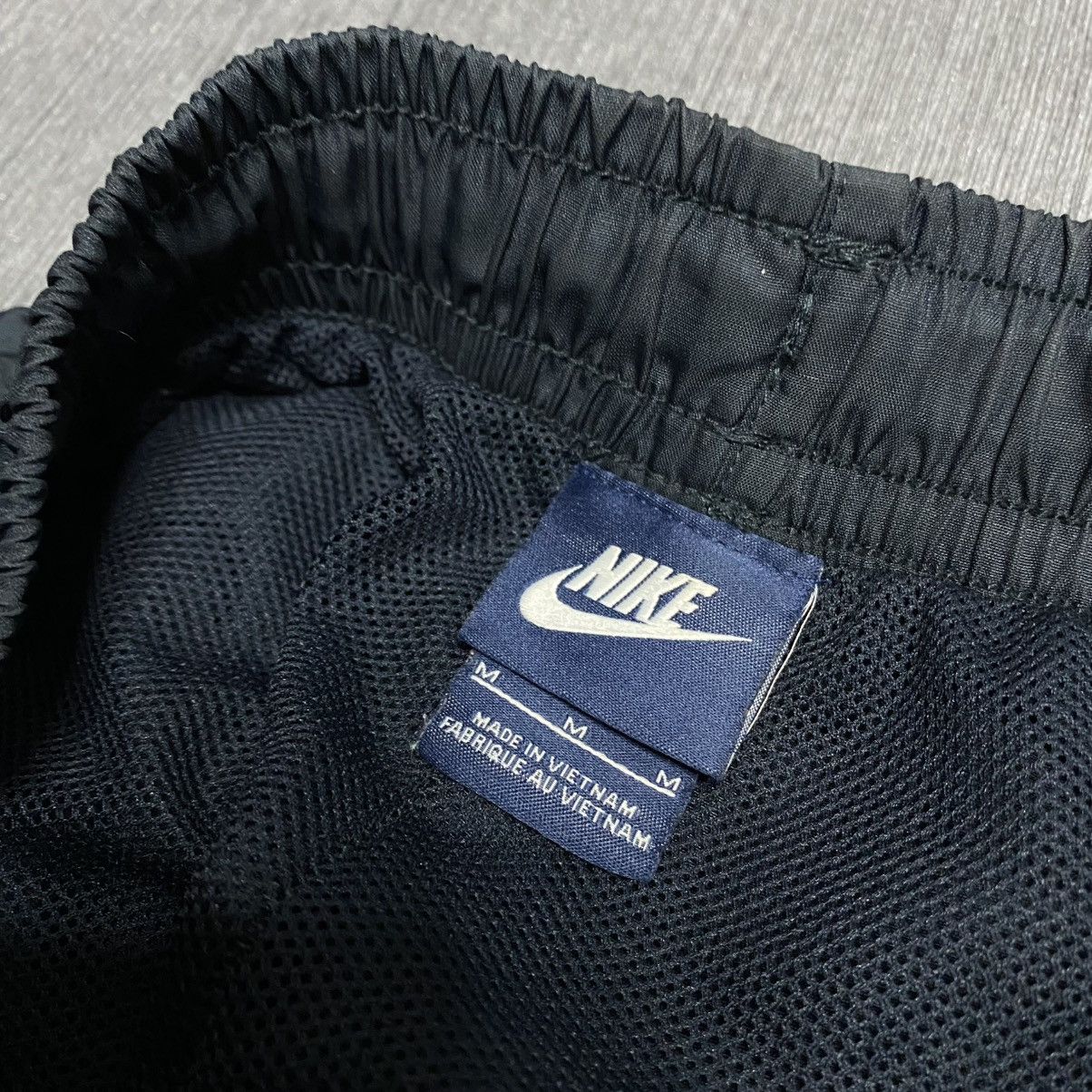 Nike Y2K Nike Nylon Track Pants vintage Size US 32 / EU 48 - 4 Thumbnail