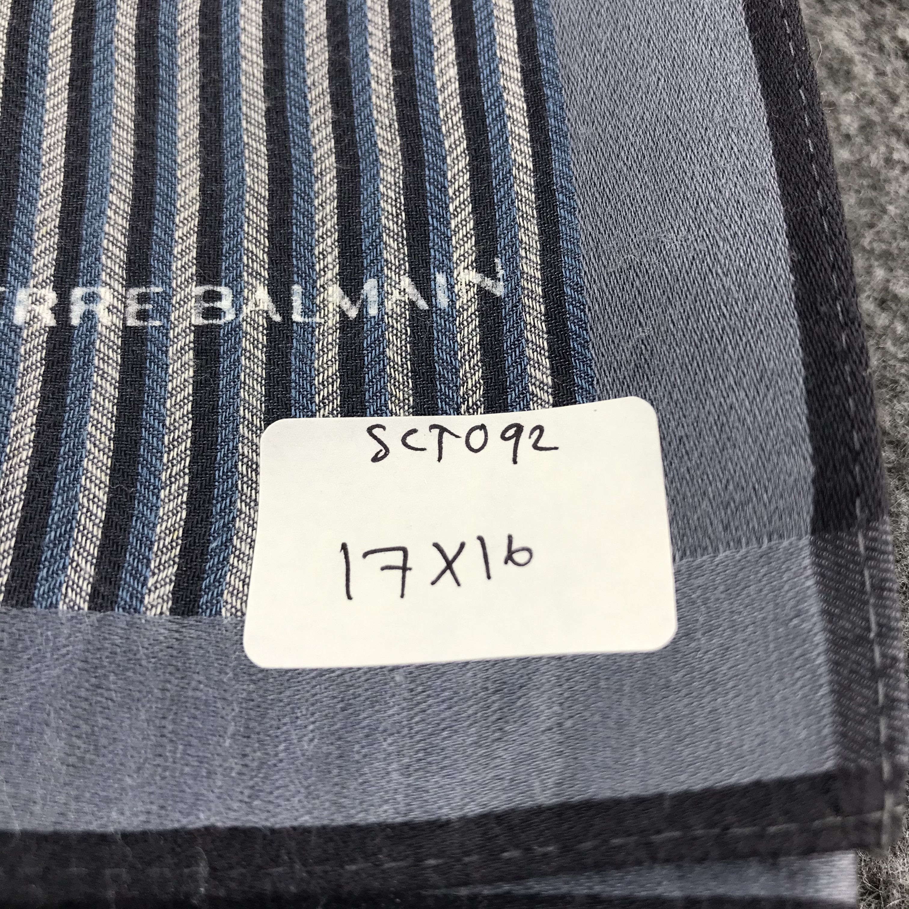 Pierre Balmain × Vintage Pierre Balmain Handkerchief Bandana Neckerchief SCT092 Size ONE SIZE - 8 Thumbnail