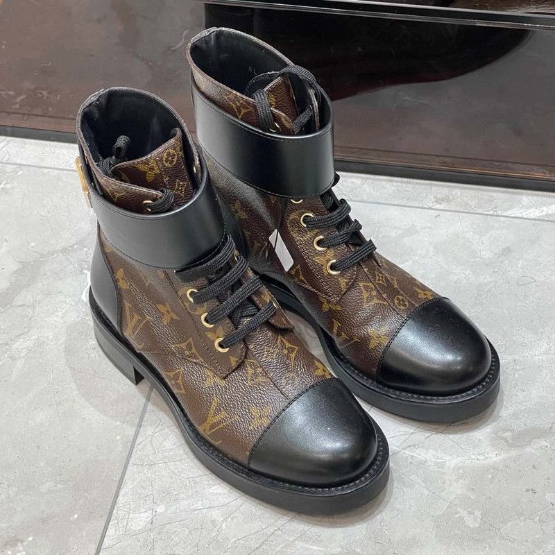 Louis Vuitton Louis Vuitton Wonderland Monogram Brown Martin Boots 0079 Size US 4 / IT 34 - 1 Thumbnail