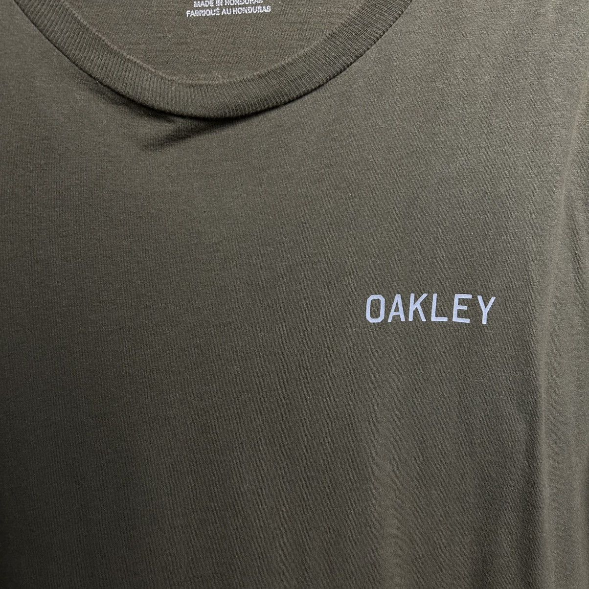 Oakley Vintage Oakley Softwear Big Logo y2k opium tee size L Size US L / EU 52-54 / 3 - 5 Thumbnail
