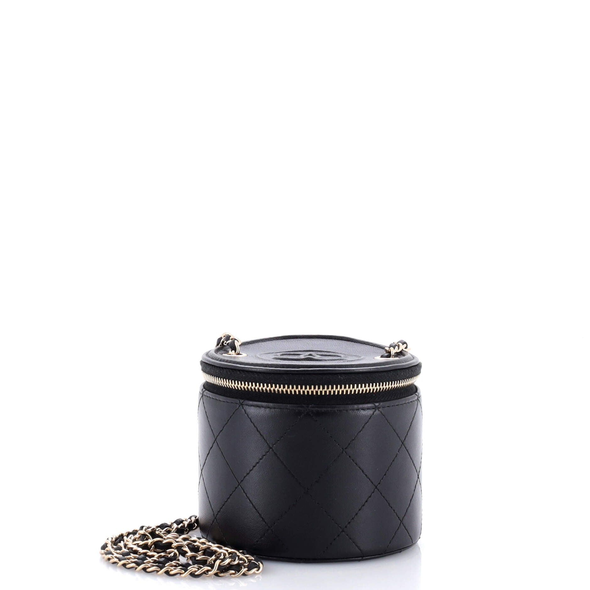 Chanel CC Round Vanity Case with Chain Size ONE SIZE - 1 Thumbnail