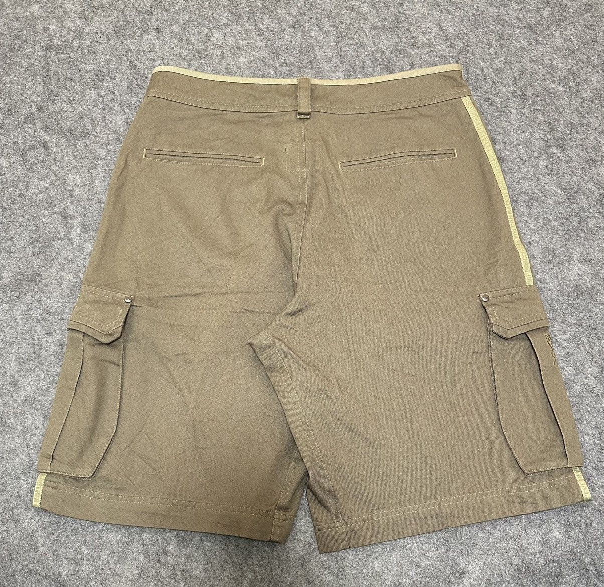 Adidas vintage Adidas cargo shorts with distinctive embroidered bee Size US 33 - 2 Thumbnail